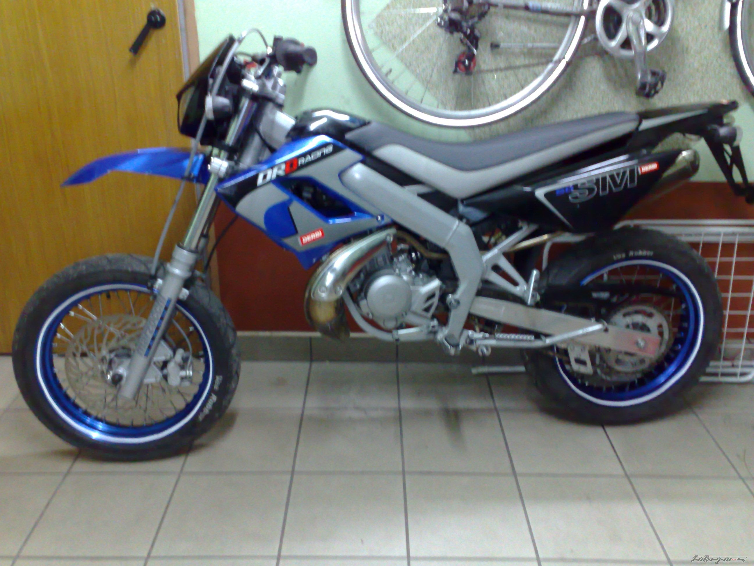 2007 DERBI SENDA DRD SM 50 | Picture 1411949 motorcycle photo