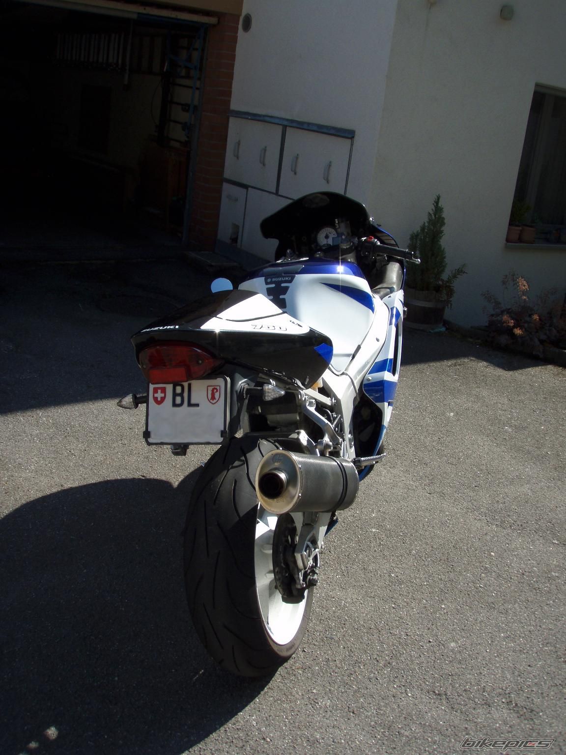 2000 SUZUKI GSX R 750 | Picture 1414060 motorcycle photo