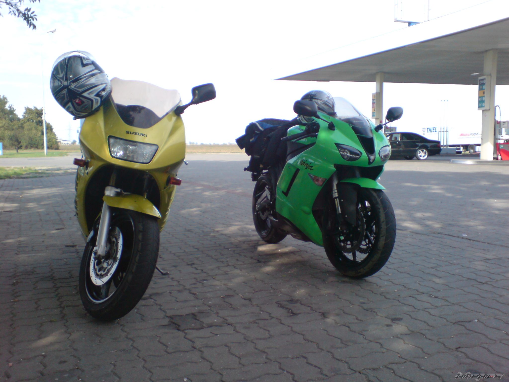 1996 SUZUKI RF 600 | Picture 1414474 motorcycle photo