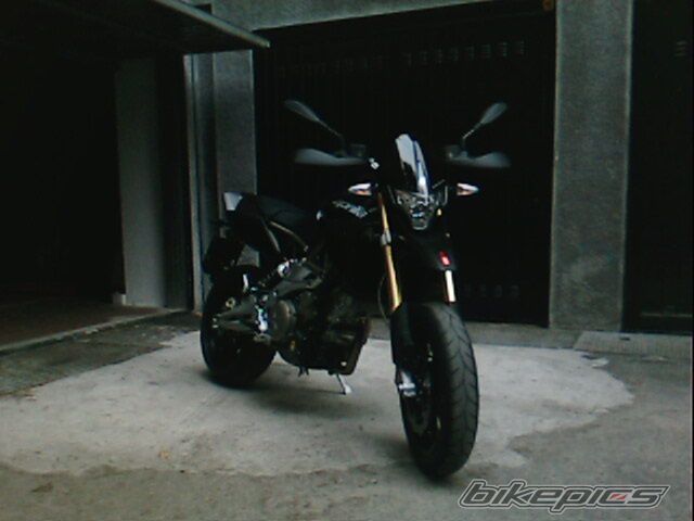 2008 APRILIA SMV 750 DORSODURO | Picture 1415885 motorcycle photo