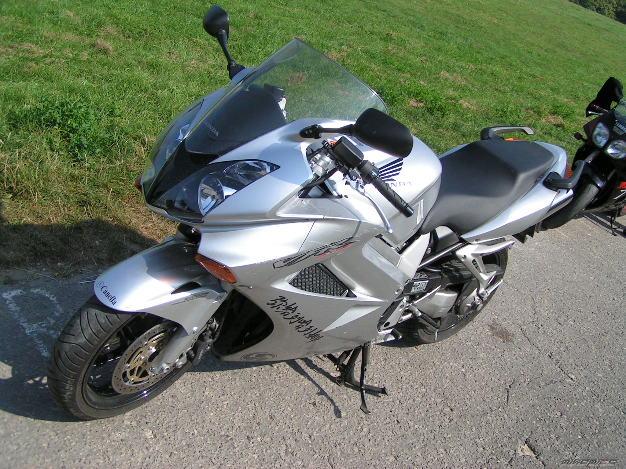 2002 HONDA VFR 800 | Picture 1419227 motorcycle photo