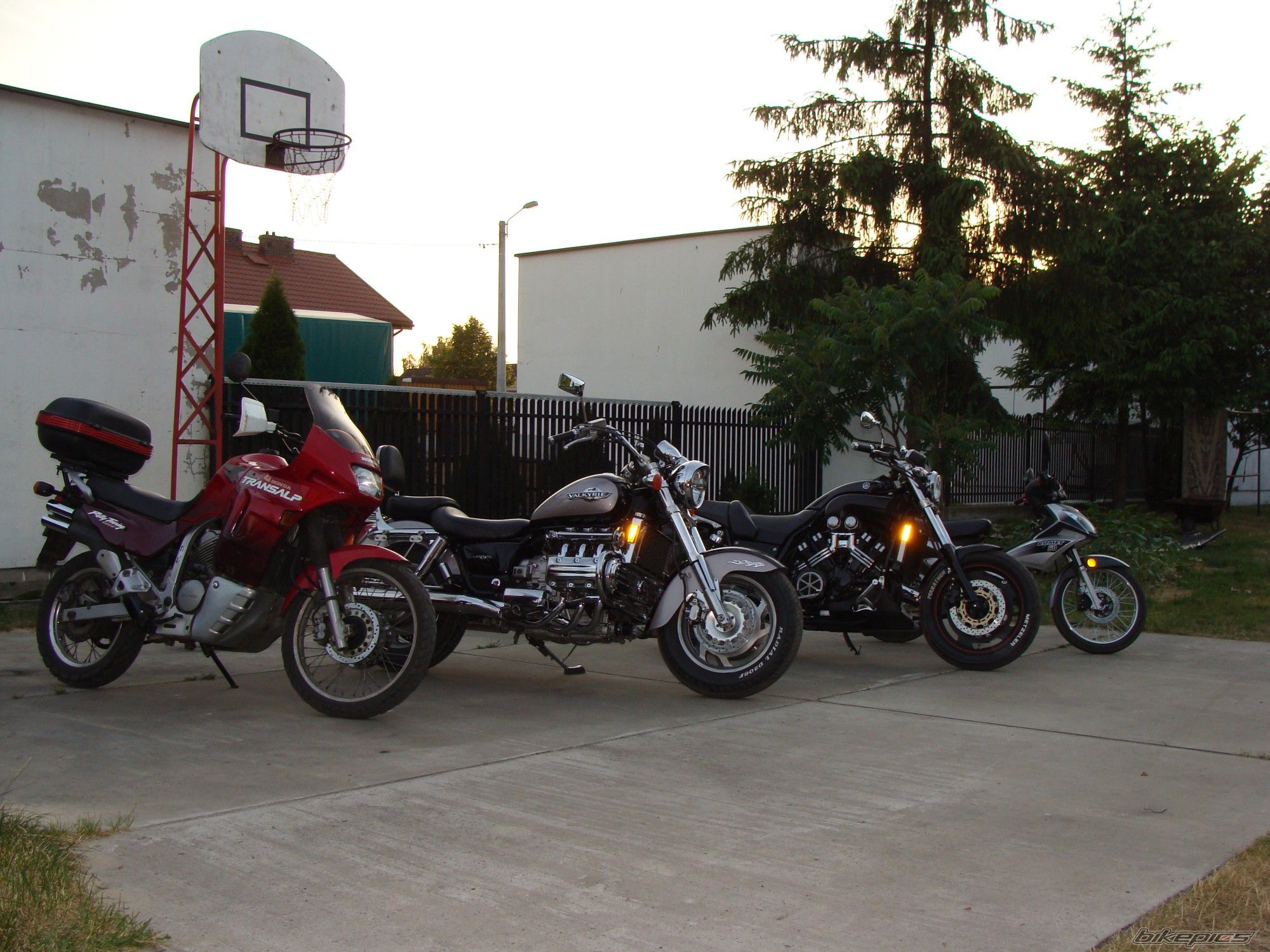 1998 YAMAHA V MAX 1200 | Picture 1423684 motorcycle photo