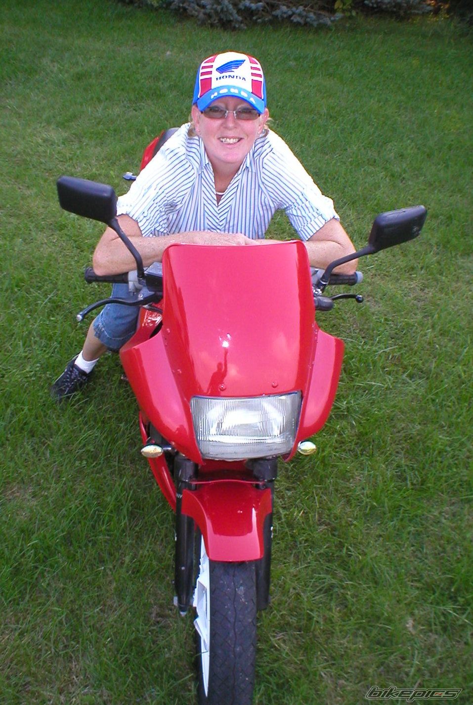 1989 HONDA VTR 250 | Picture 1425220 motorcycle photo