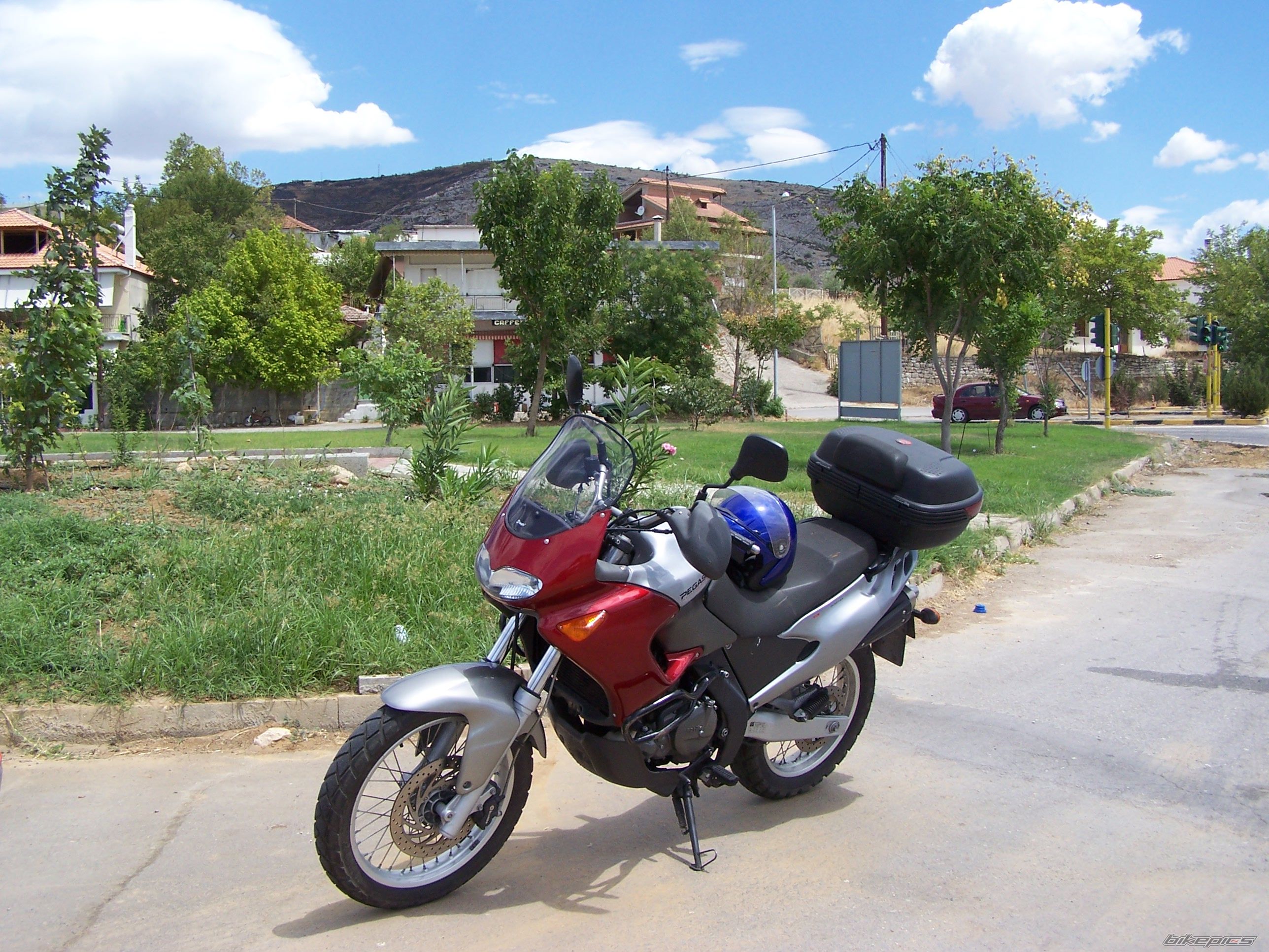 2003 APRILIA PEGASO 650 IE | Picture 1425729 motorcycle photo