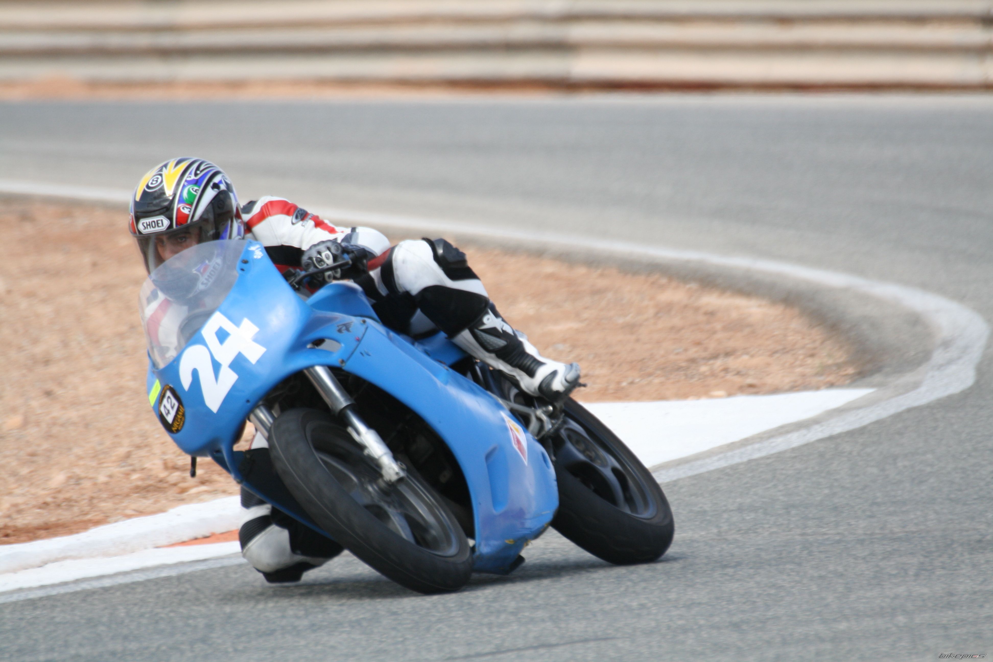 2006 APRILIA AF1 FUTURA 125 | Picture 1425817 motorcycle photo