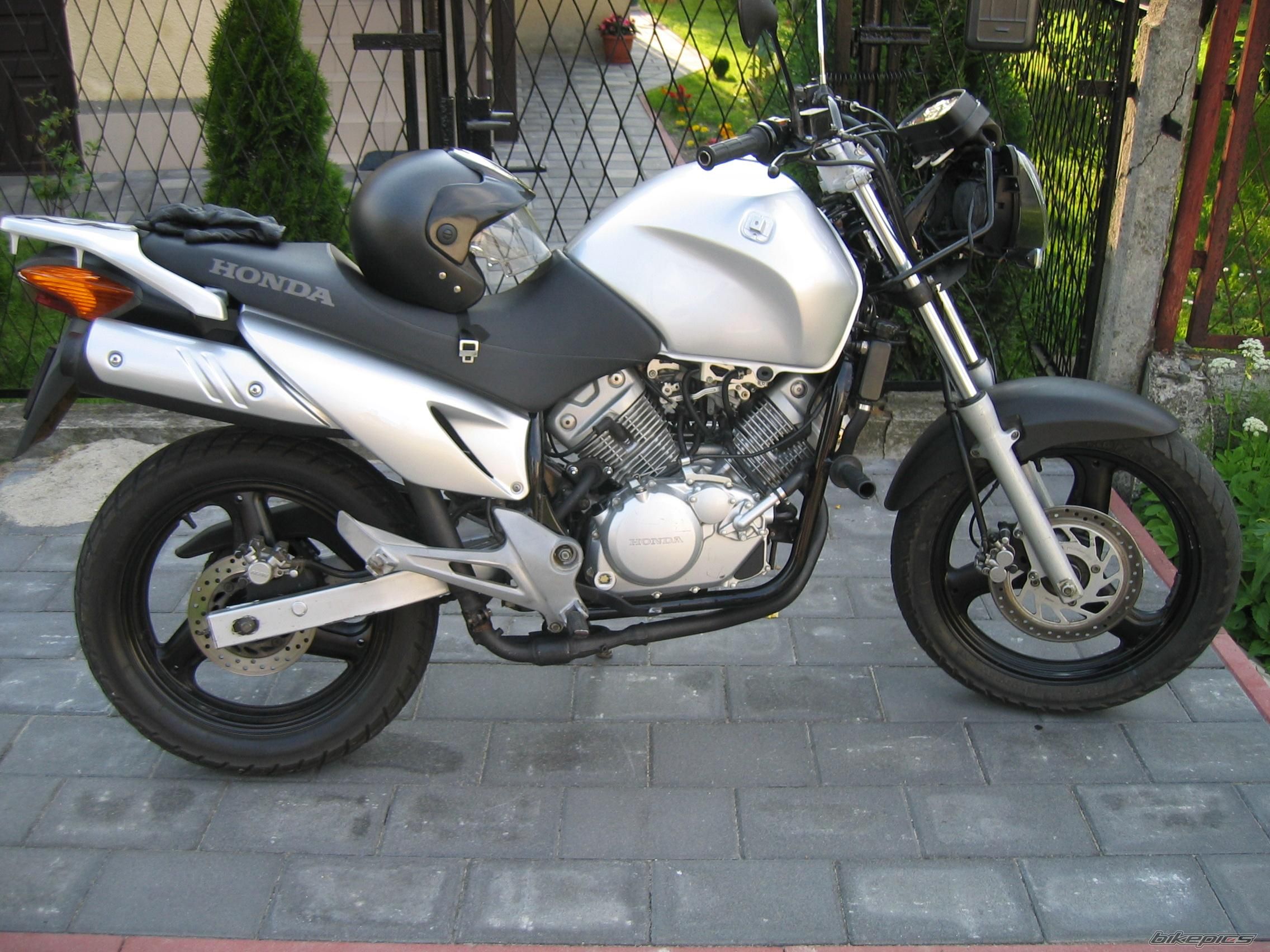 2002 HONDA XLV 125 VARADERO | Picture 1425897 motorcycle photo