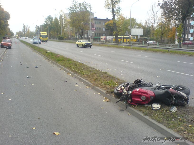 2004 YAMAHA YZF R1 | Picture 1426549 motorcycle photo