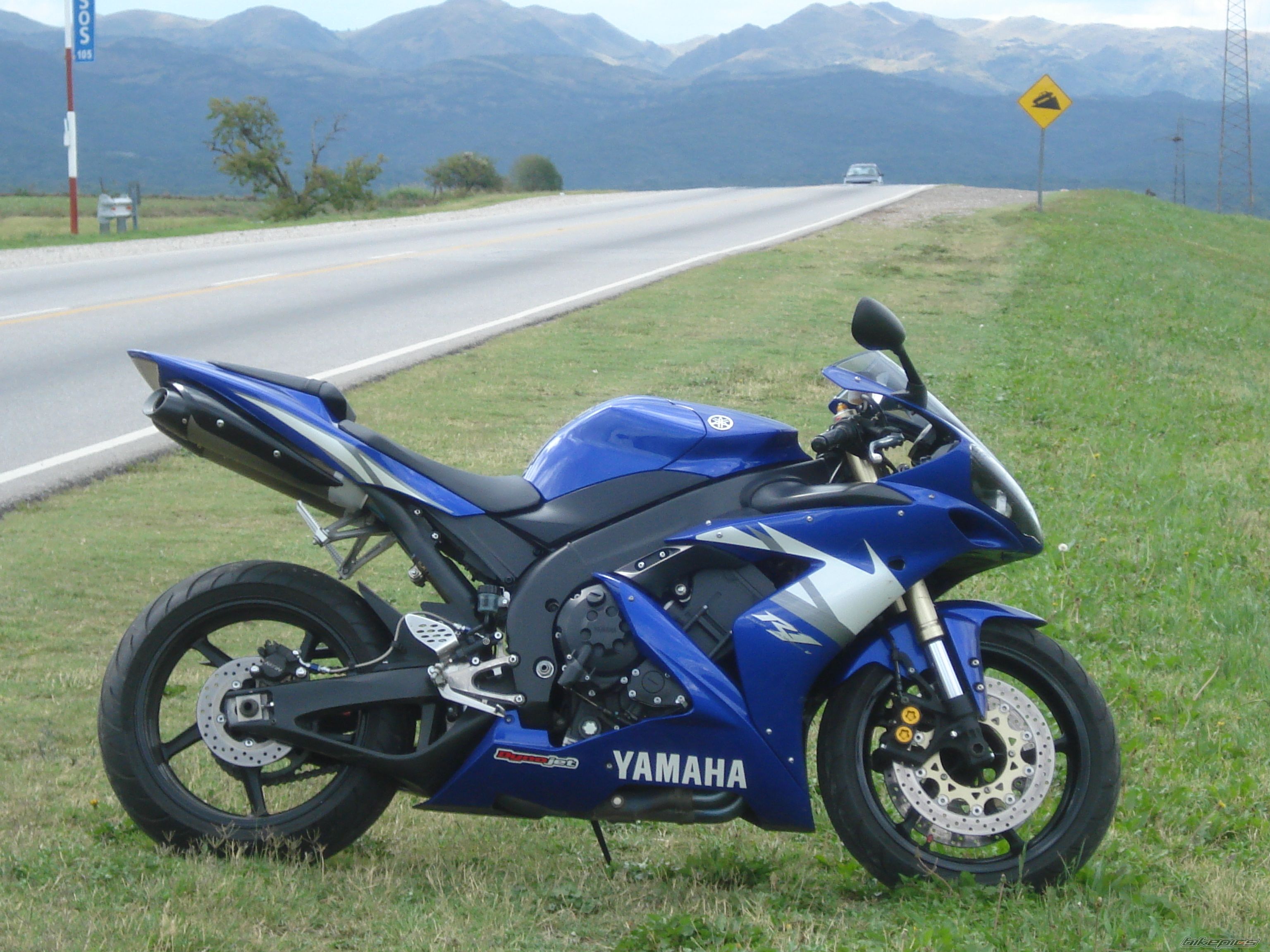 2005 YAMAHA YZF R1 | Picture 1428433 motorcycle photo
