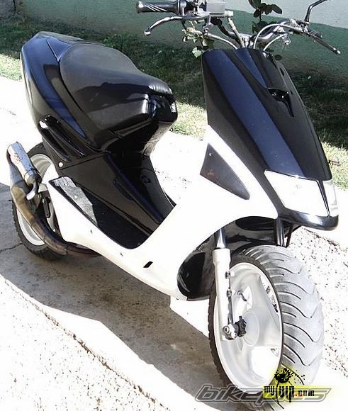 2001 APRILIA SR 50 | Picture 1429711 motorcycle photo