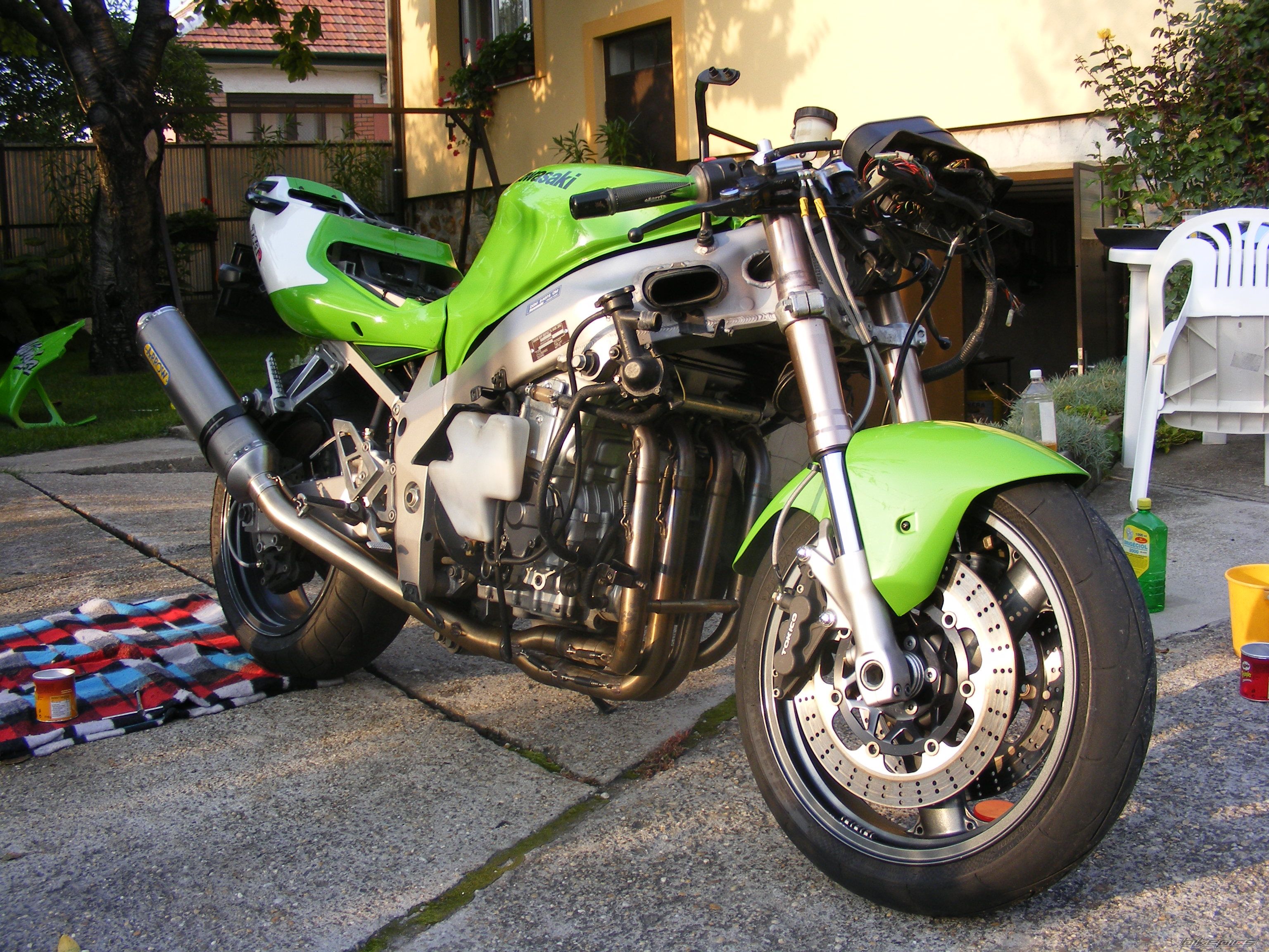 1998 KAWASAKI ZX 7R | Picture 1435450 motorcycle photo