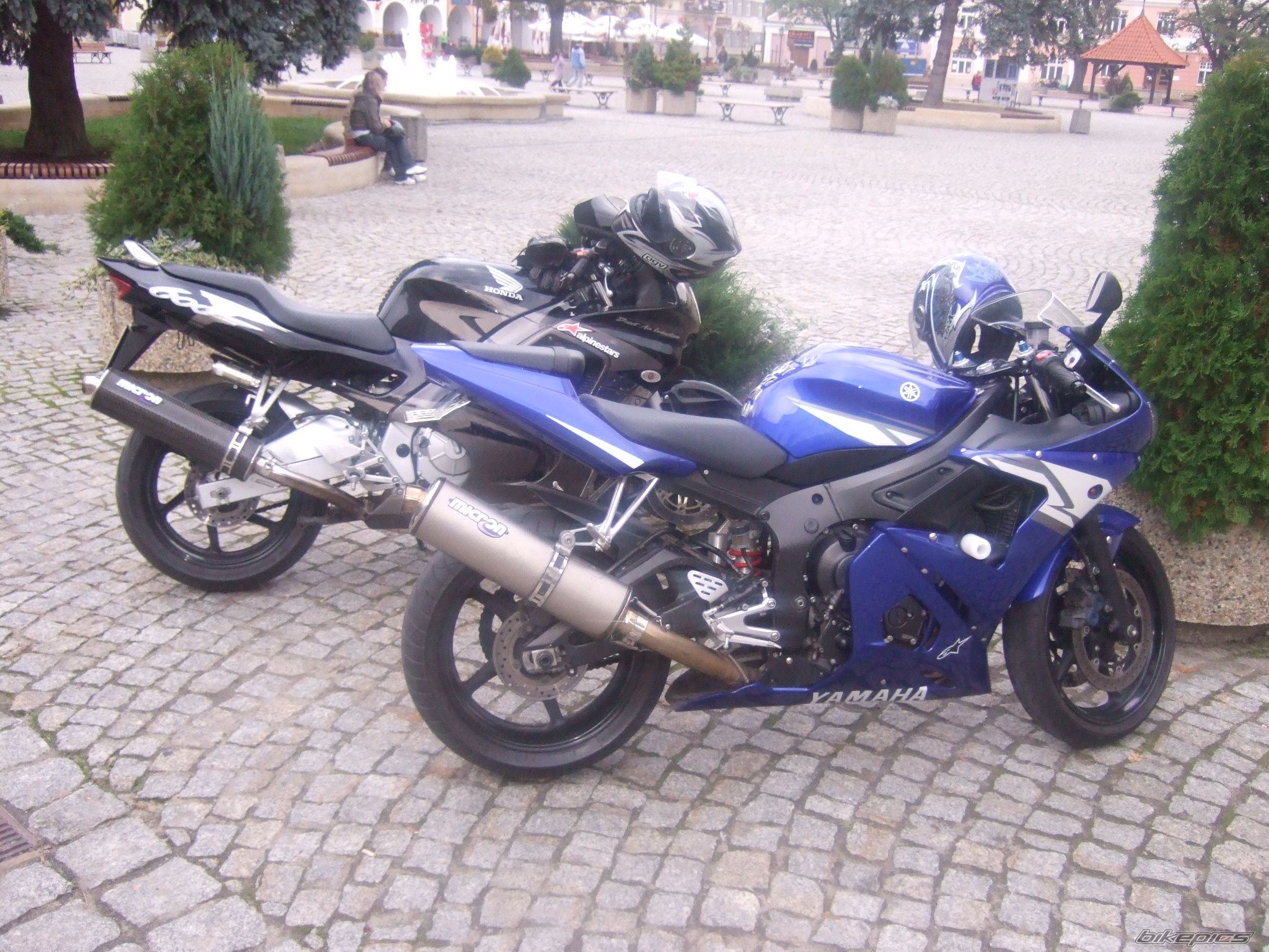 2004 YAMAHA YZF R6 | Picture 1436232 motorcycle photo