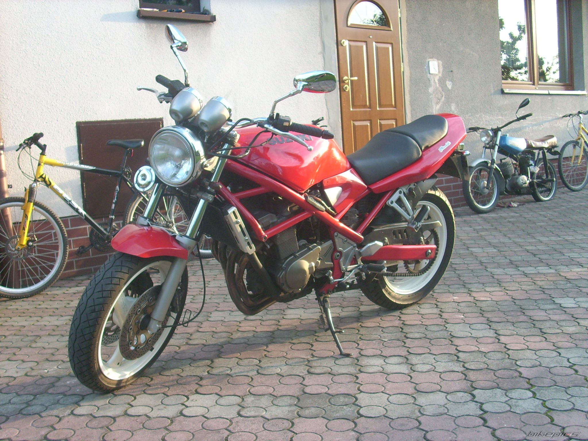 1992 SUZUKI BANDIT 400 | Picture 1441114 motorcycle photo