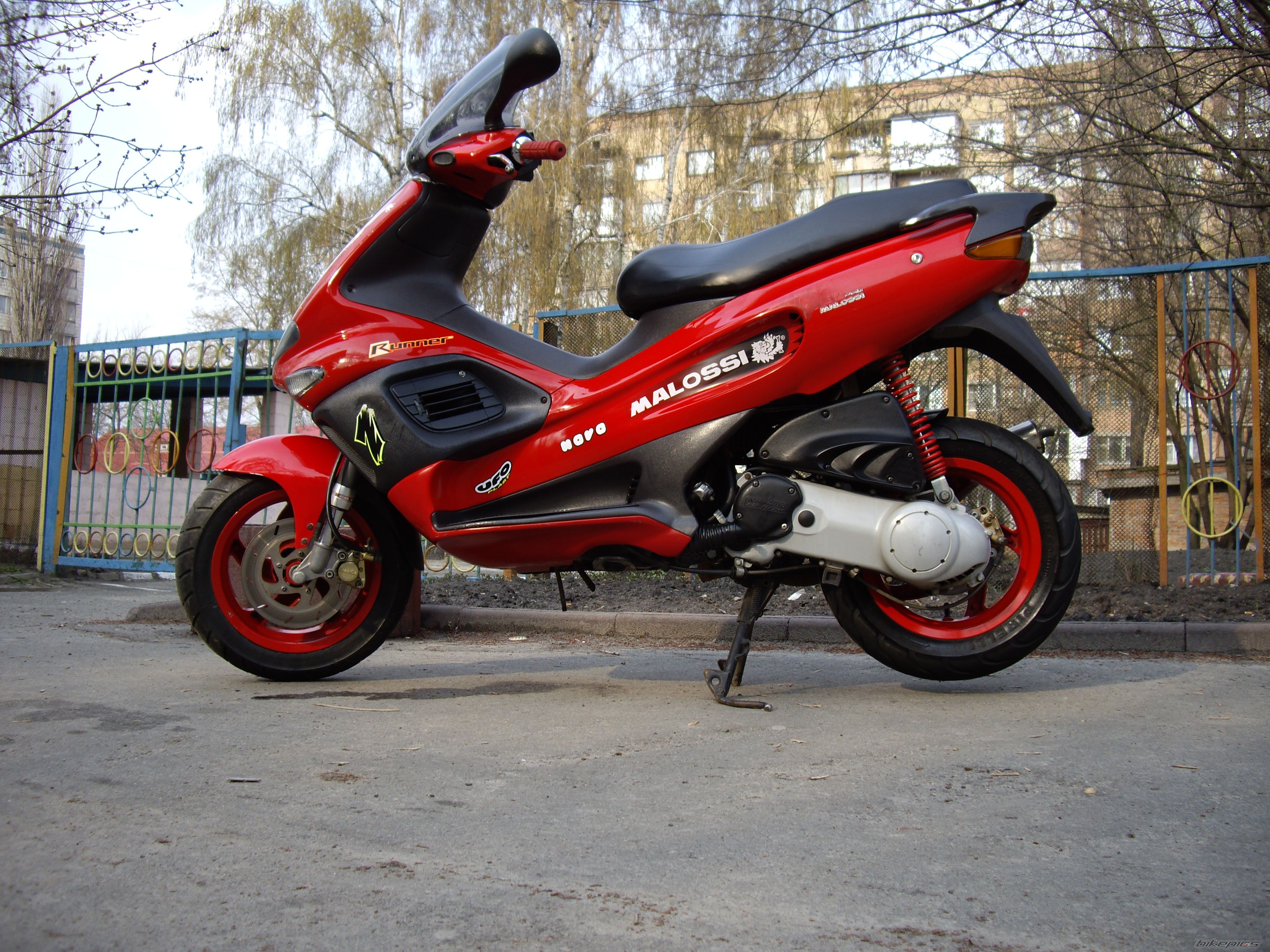 2004 GILERA RUNNER 50 | Picture 1441393 motorcycle photo