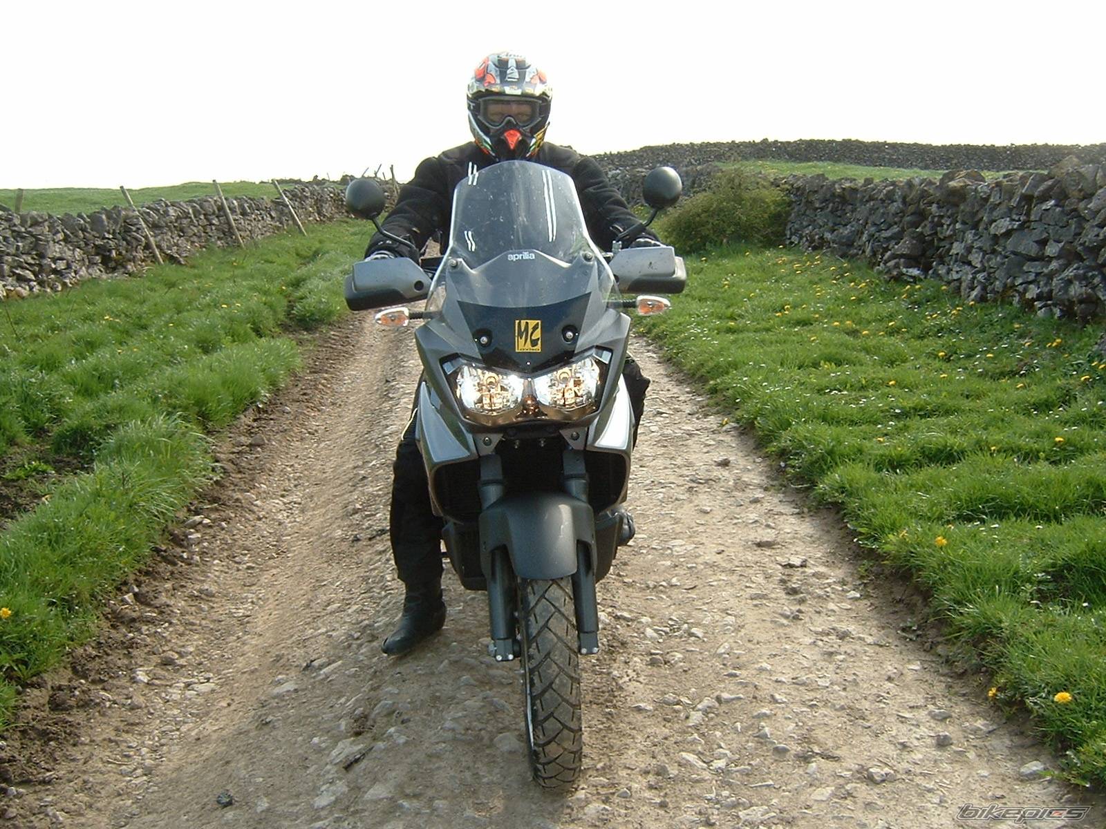 2004 APRILIA ETV 1000 | Picture 144151 motorcycle photo