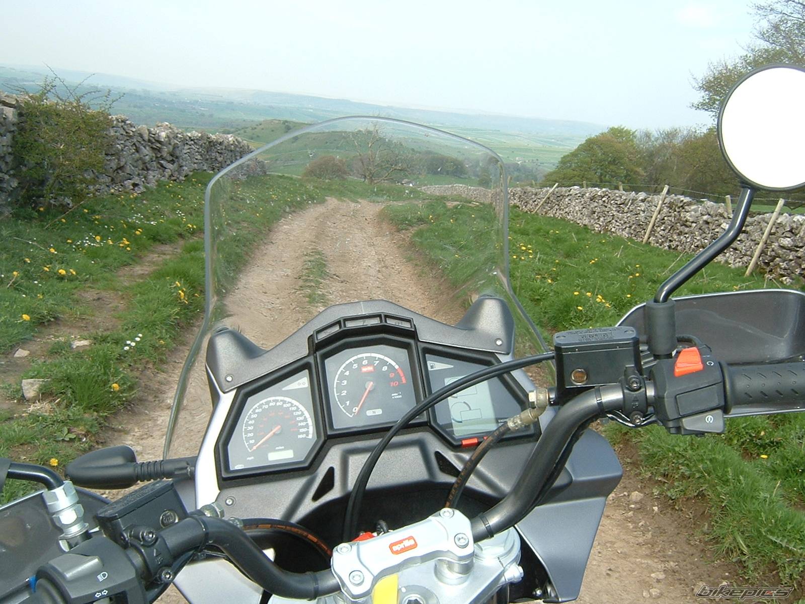 2004 APRILIA ETV 1000 | Picture 144170 motorcycle photo