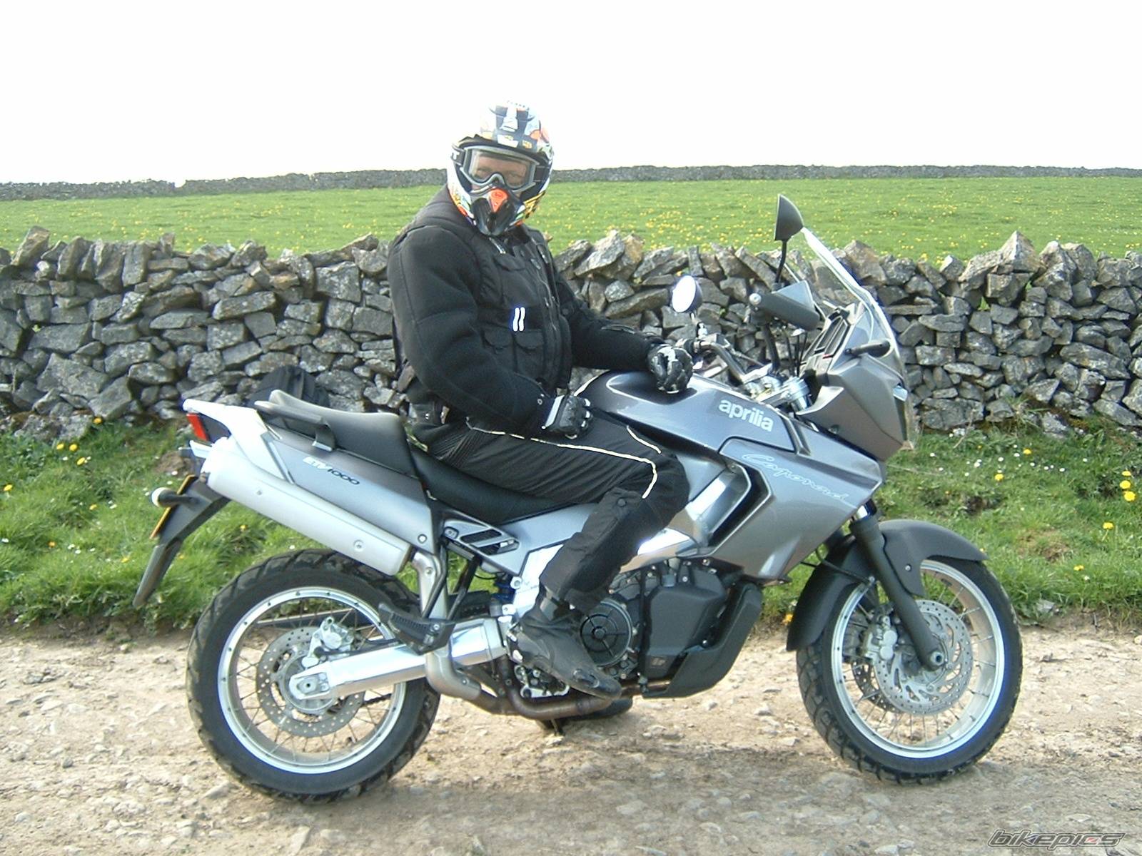 2004 APRILIA ETV 1000 | Picture 144174 motorcycle photo