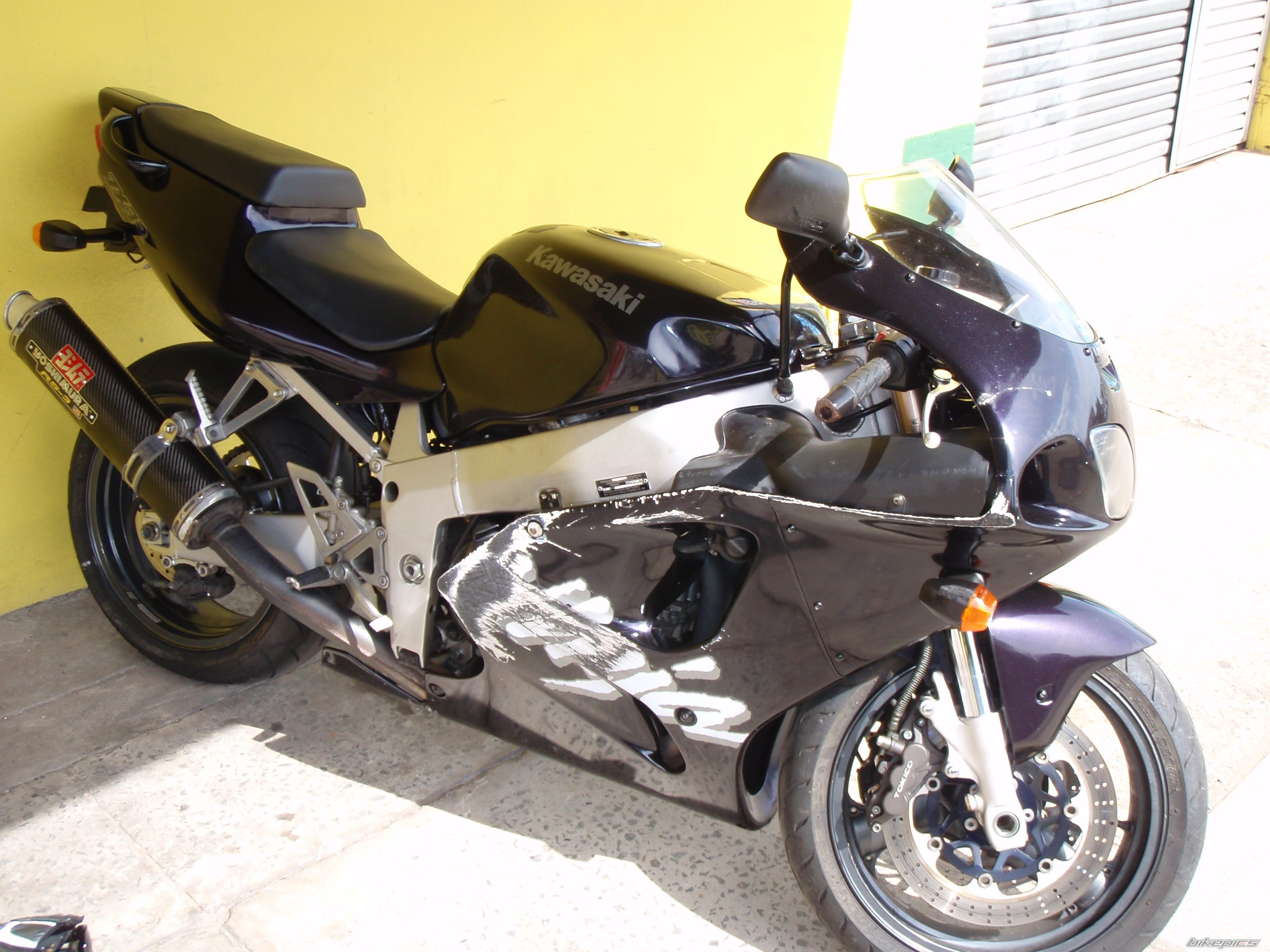 1998 KAWASAKI ZX 7R | Picture 1443315 motorcycle photo