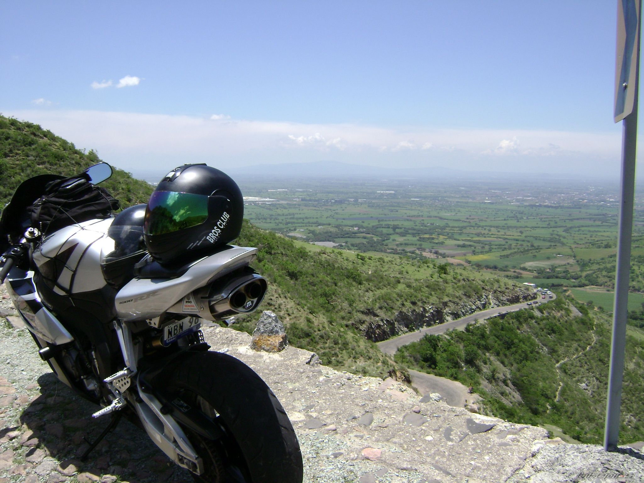 2004 HONDA CBR 1000  RR | Picture 1443544 motorcycle photo
