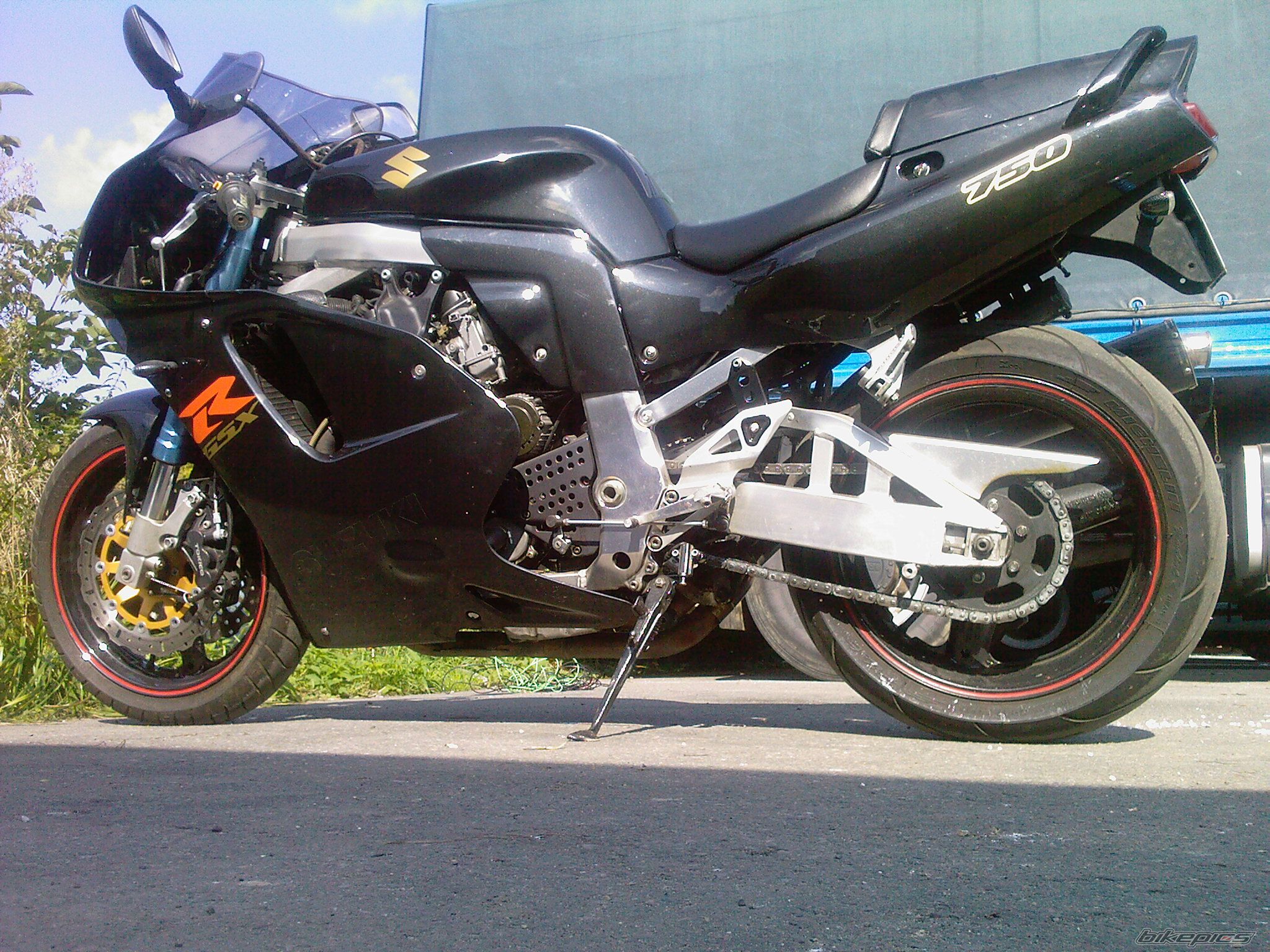 1994 SUZUKI GSX R 750 | Picture 1443629 motorcycle photo