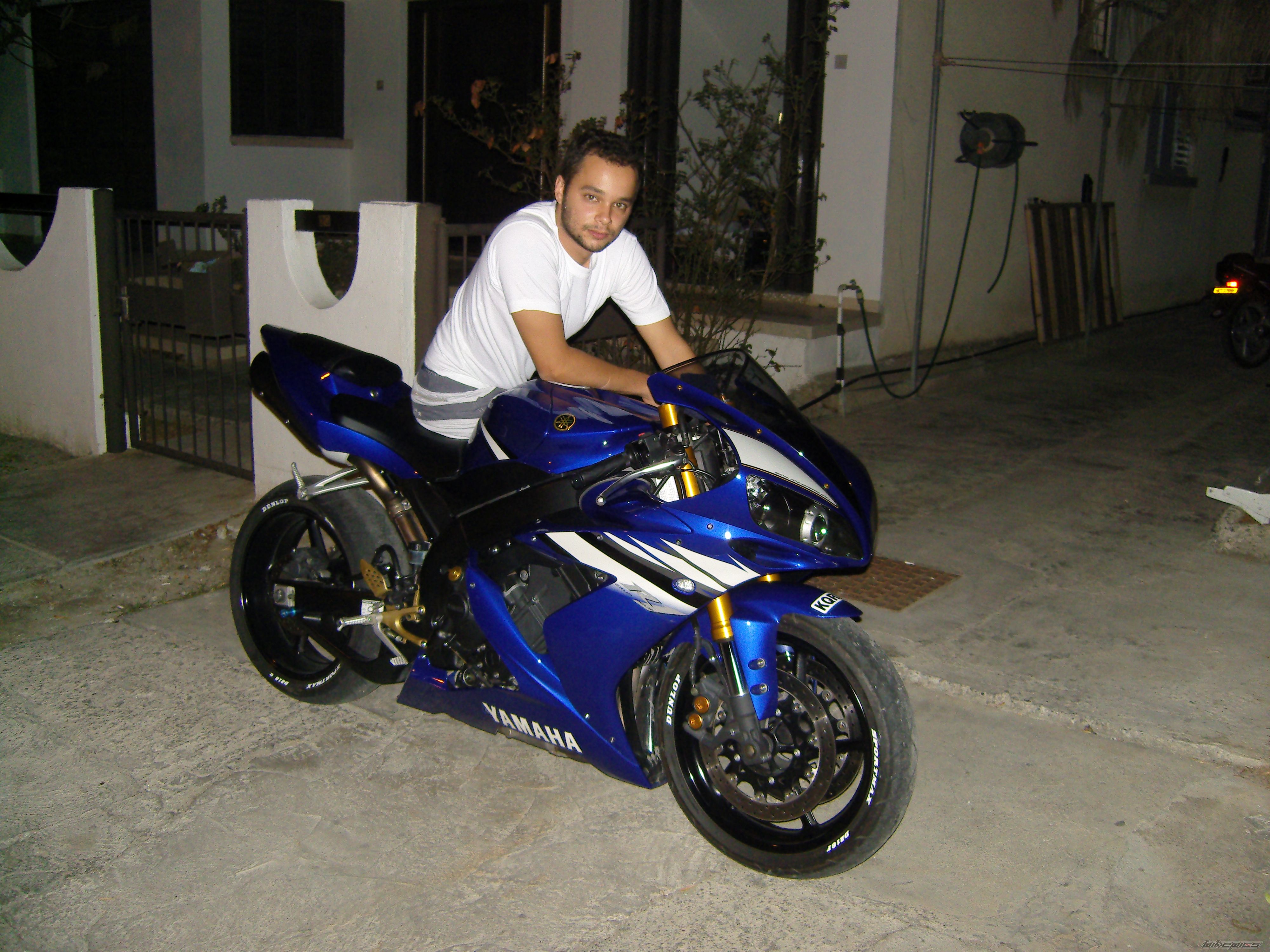 2006 YAMAHA YZF R1 | Picture 1444015 motorcycle photo