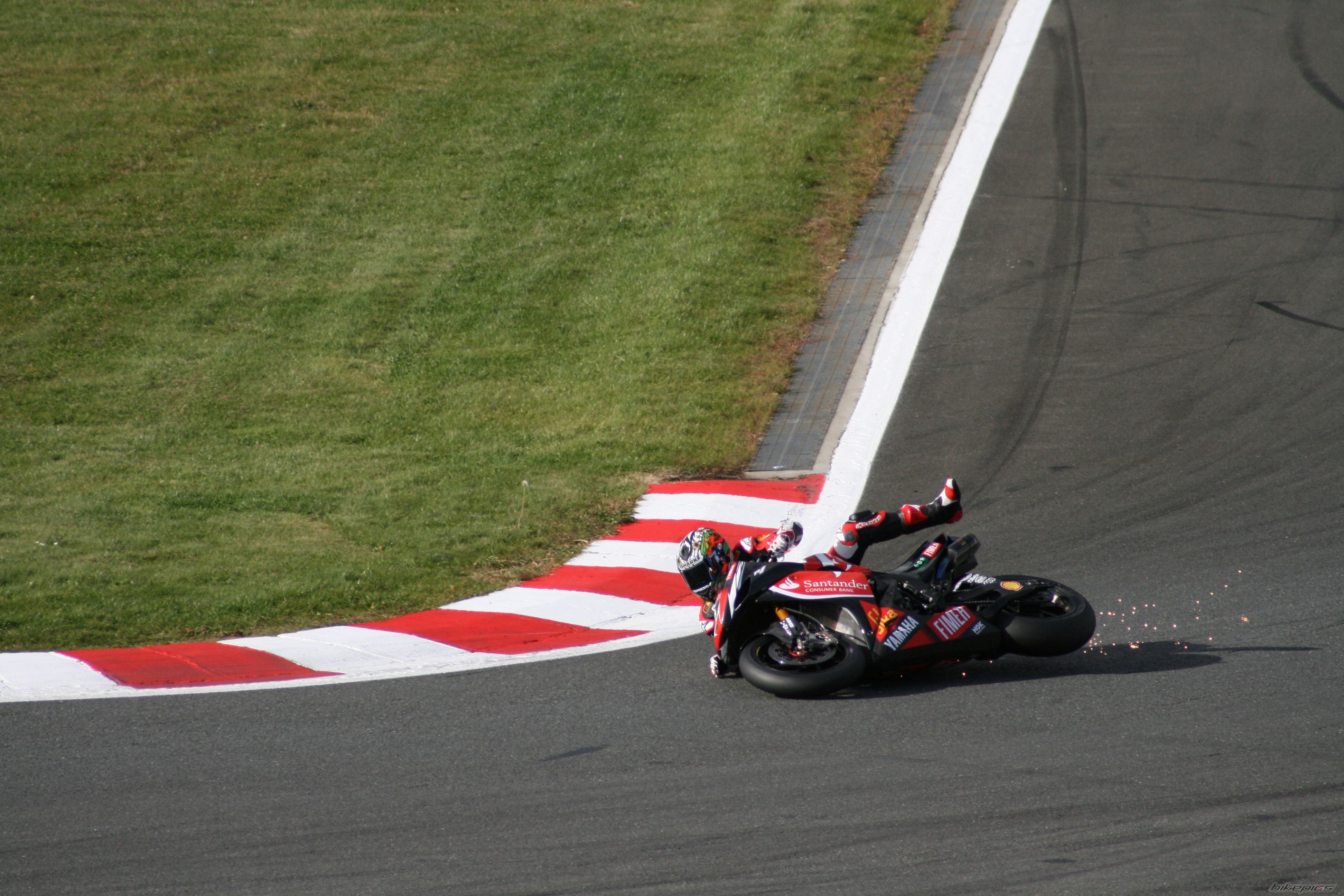 2008 YAMAHA YZF R1 | Picture 1445387 motorcycle photo