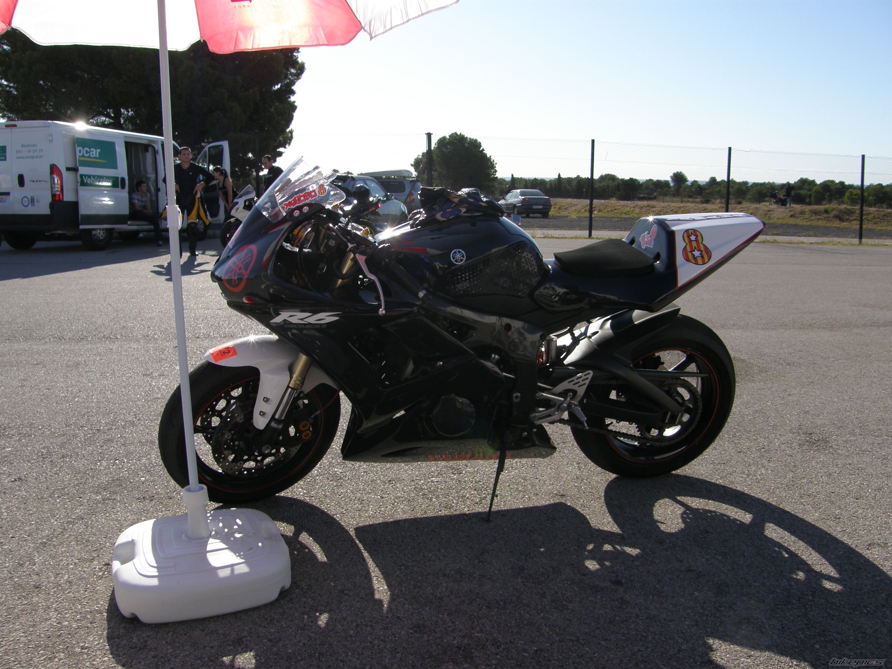 2005 YAMAHA YZF R6 | Picture 1449630 motorcycle photo