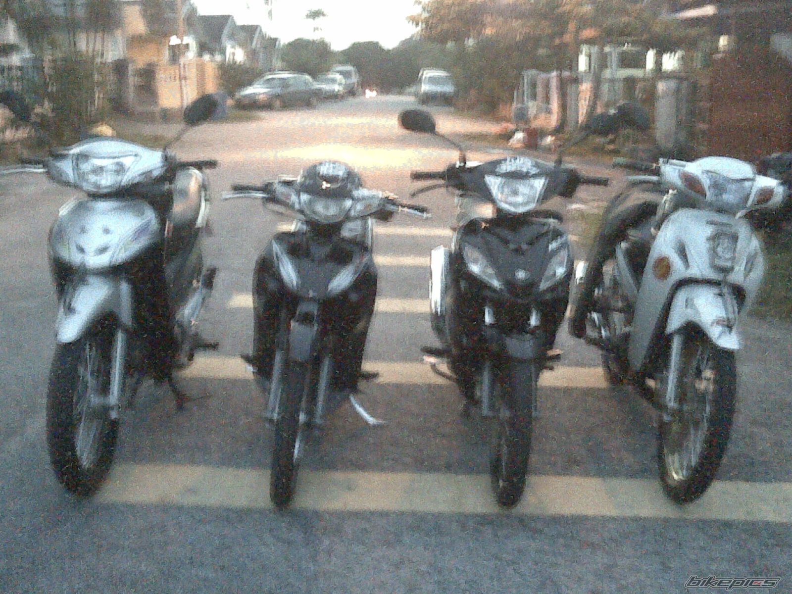 2008 YAMAHA 125 ZR | Picture 1450127 motorcycle photo