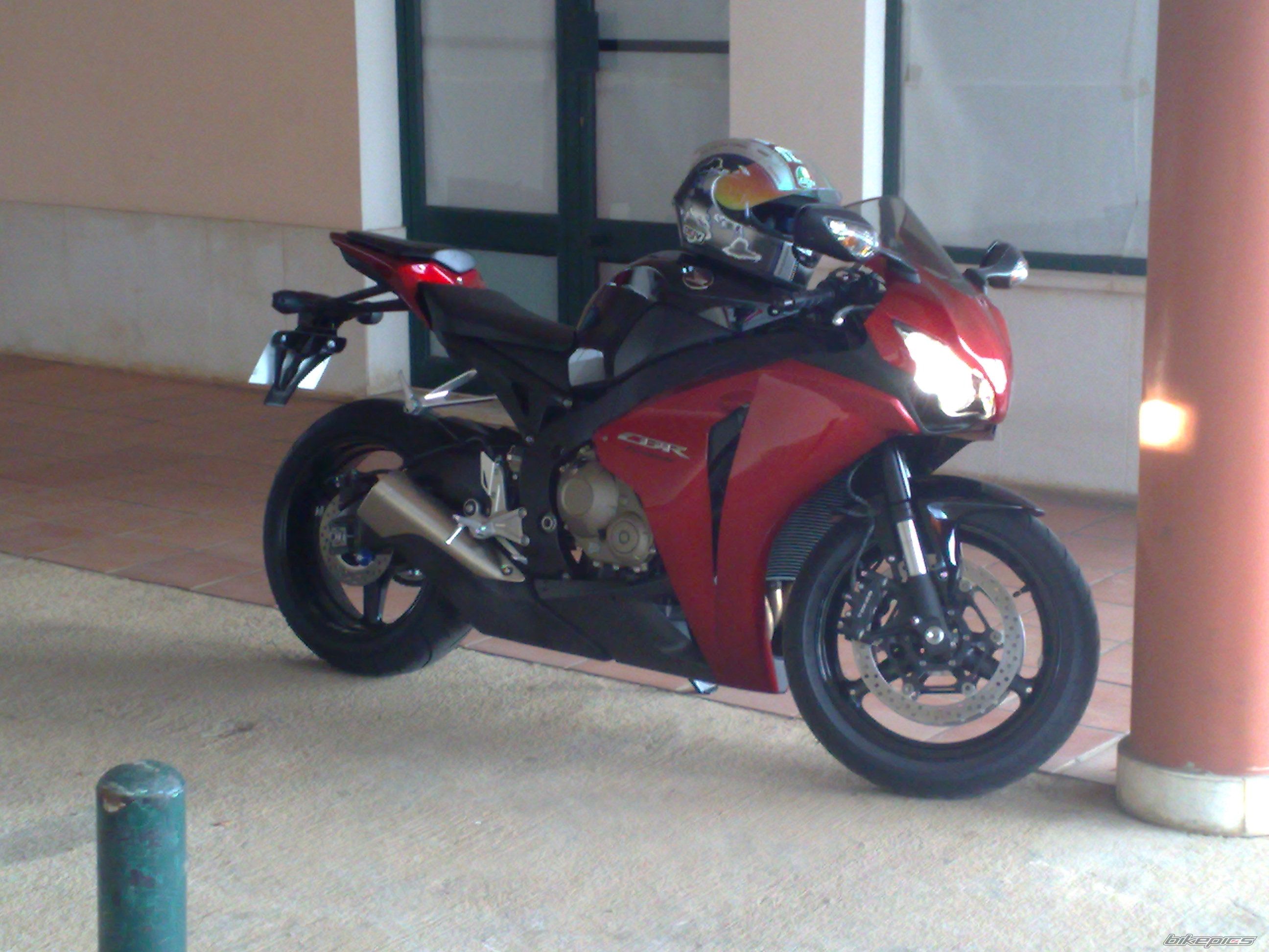 2008 HONDA CBR 1000  RR | Picture 1450710 motorcycle photo