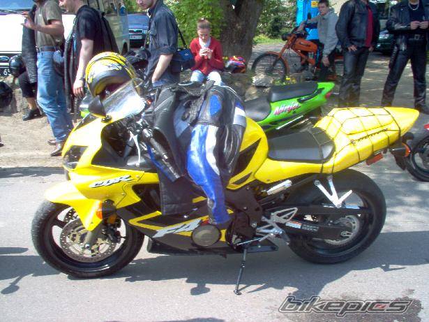 2004 YAMAHA YZF R1 | Picture 145301 motorcycle photo
