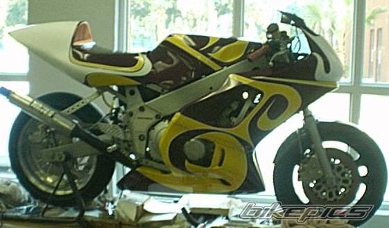 1991 YAMAHA FZR 600 | Picture 14545 motorcycle photo