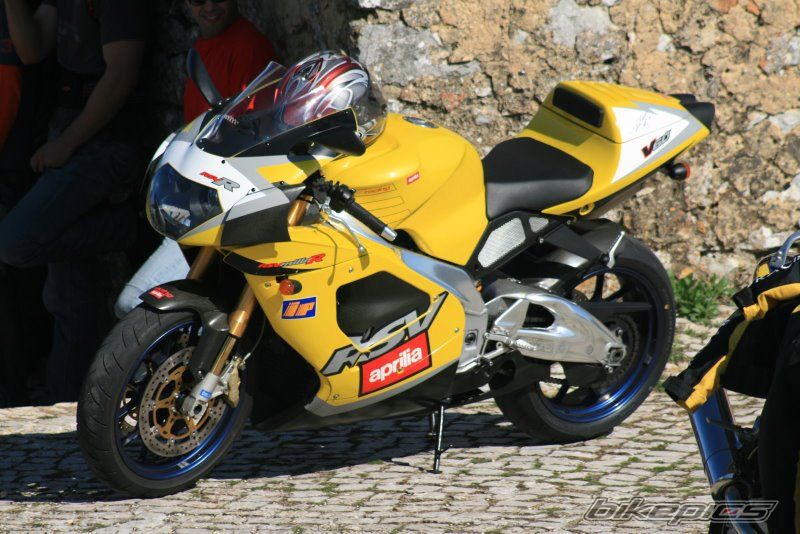 2001 APRILIA RSV 1000R MILLE | Picture 1457914 motorcycle photo
