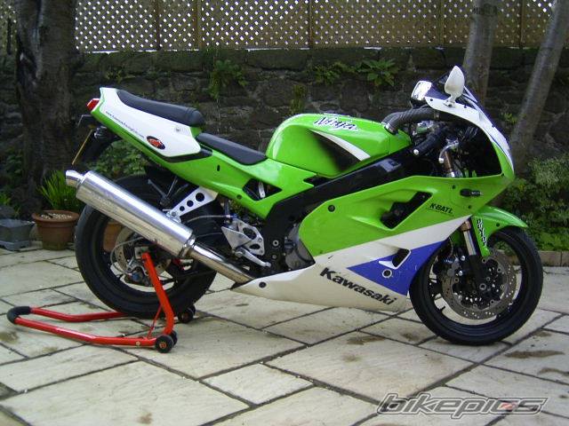 1992 KAWASAKI ZXR 400 | Picture 145916 motorcycle photo