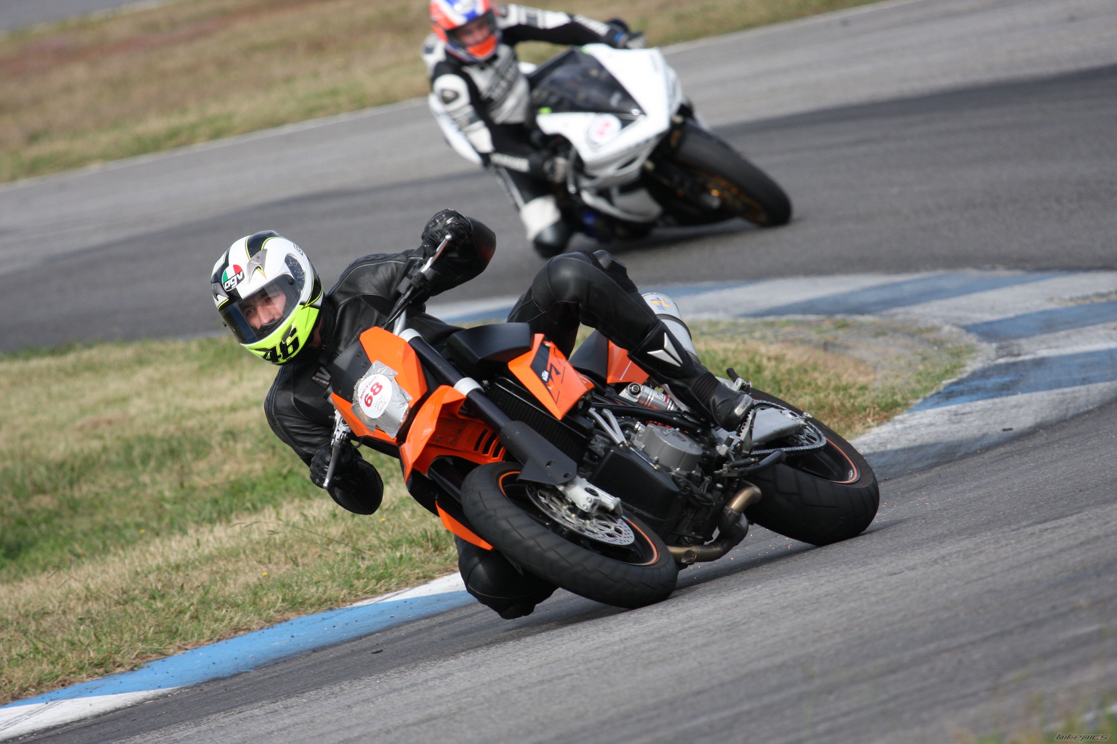 2008 KTM 950 SUPERMOTO | Picture 1459283 motorcycle photo