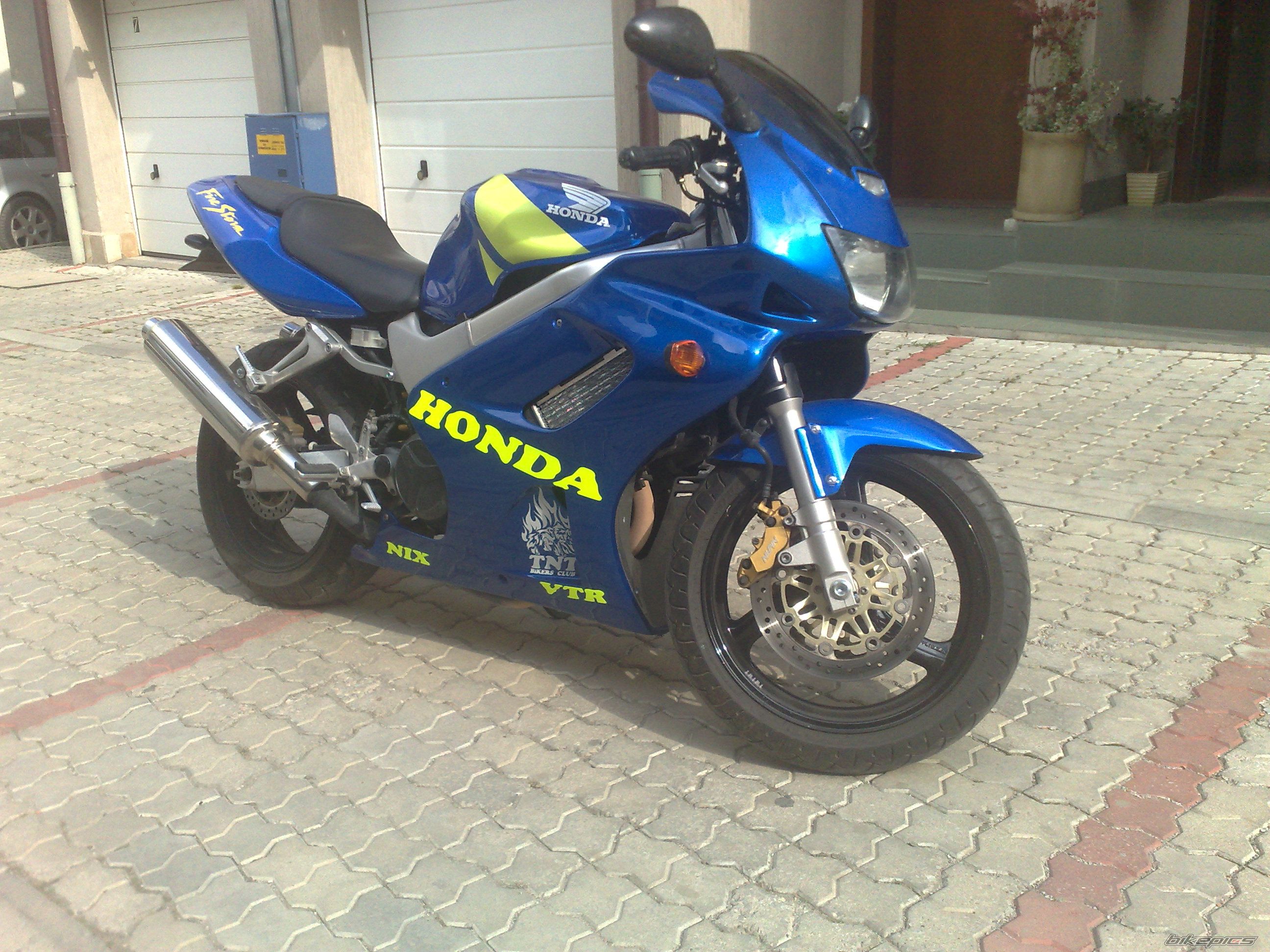 1998 HONDA VTR 1000 | Picture 1459781 motorcycle photo