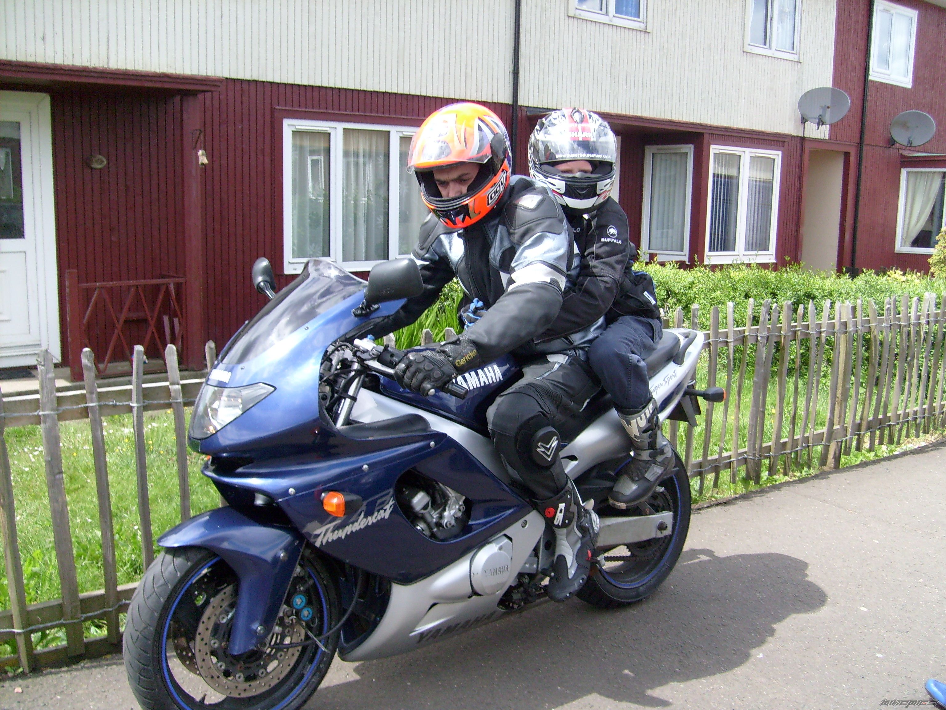 1996 YAMAHA YZF 600 | Picture 1460124 motorcycle photo
