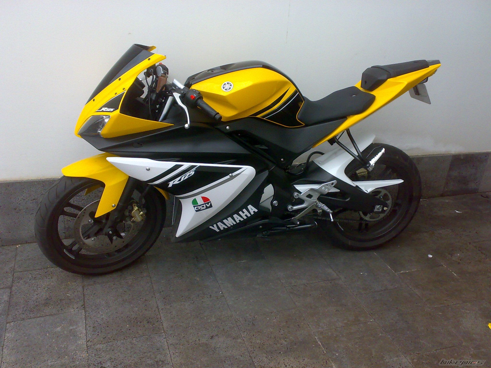 2008 YAMAHA YZF R125 | Picture 1462474 motorcycle photo