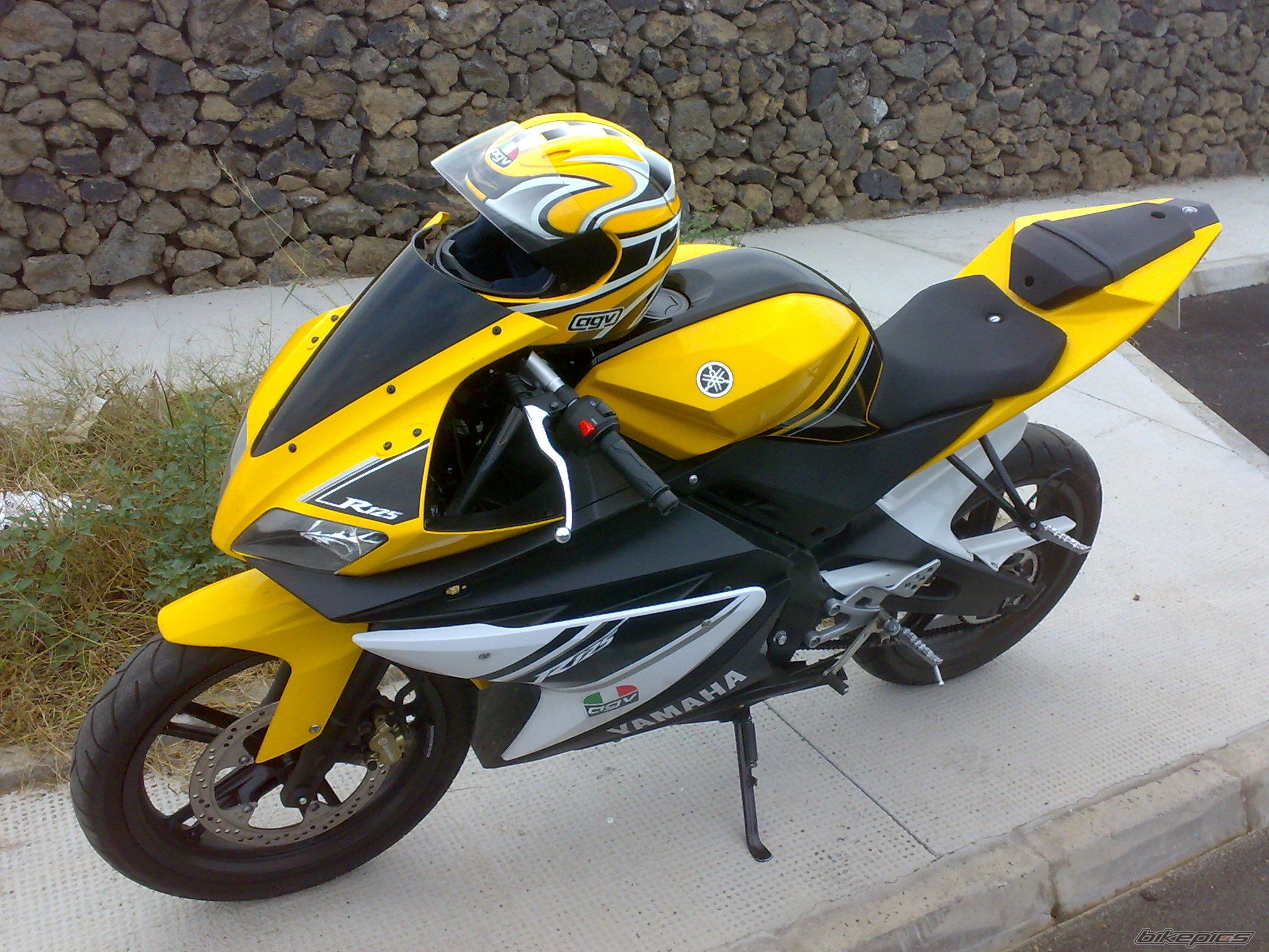 2008 YAMAHA YZF R125 | Picture 1462481 motorcycle photo
