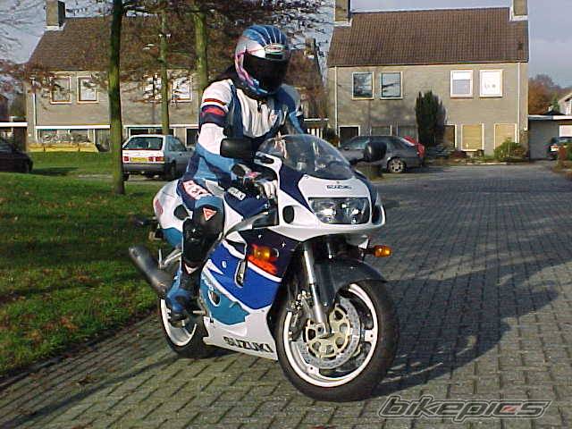 1998 SUZUKI GSX R 750 | Picture 14633 motorcycle photo