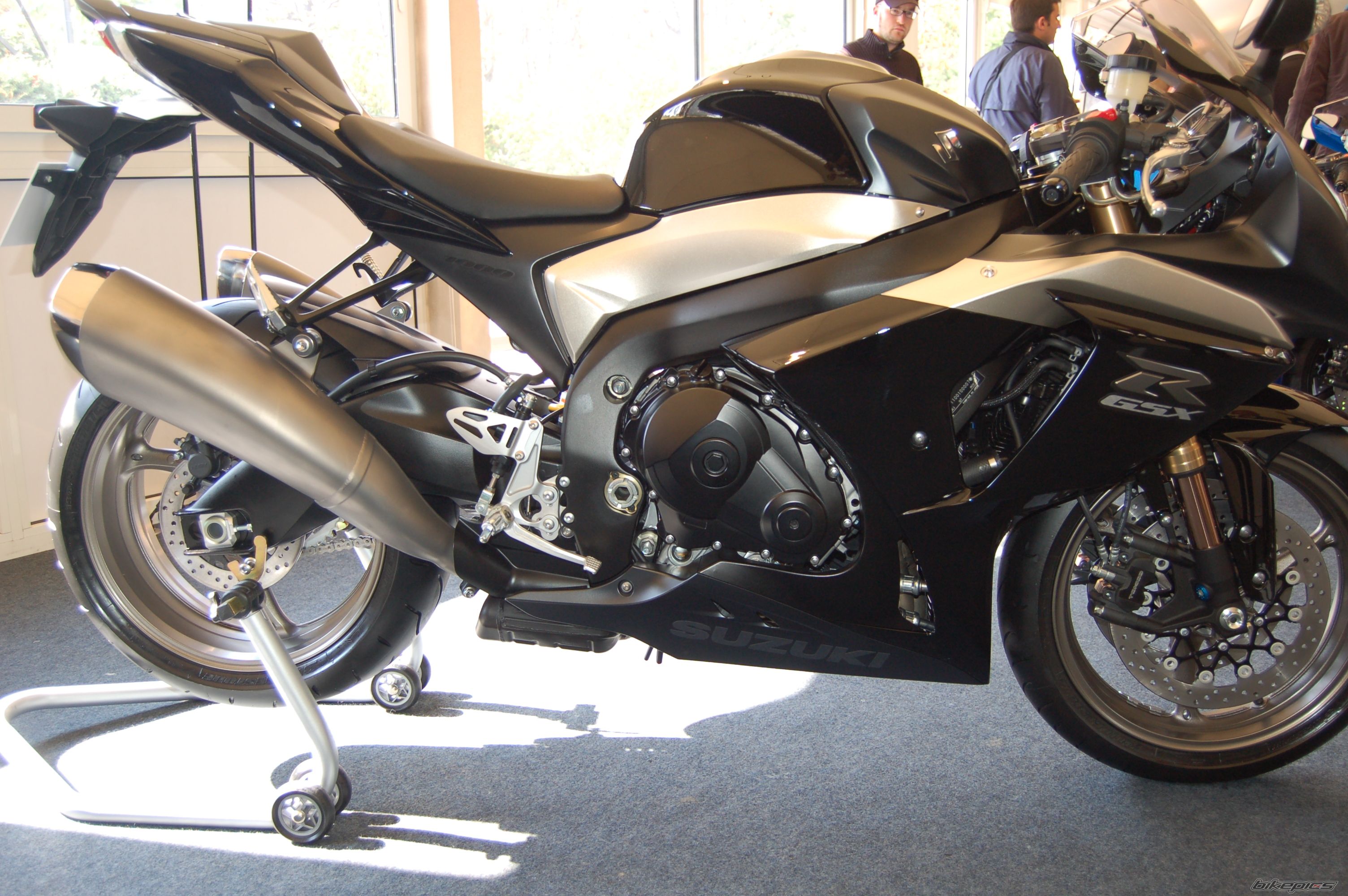 2009 SUZUKI GSX R 1000 | Picture 1463722 motorcycle photo