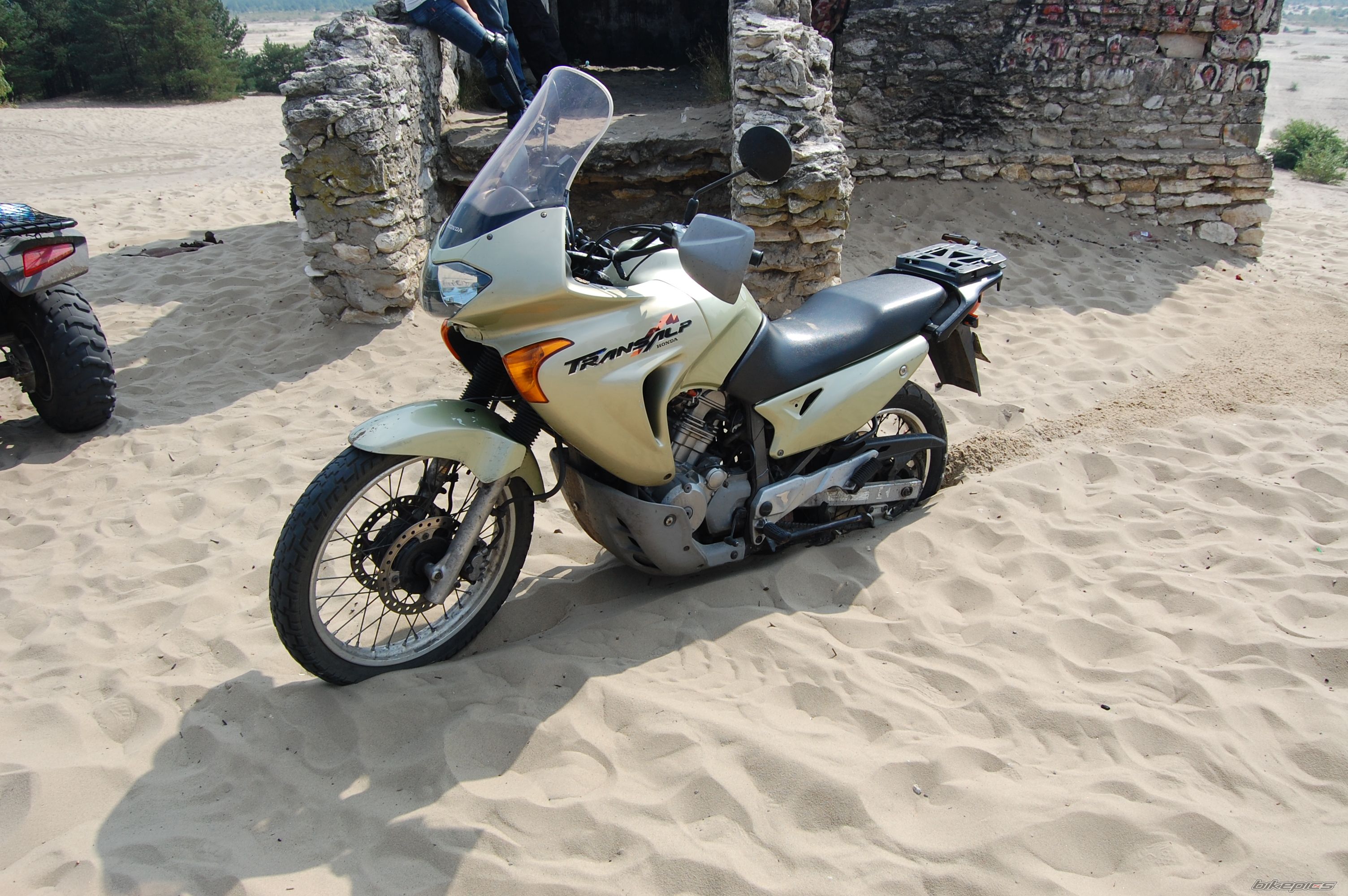 2001 HONDA XL 650V TRANSALP | Picture 1464450 motorcycle photo