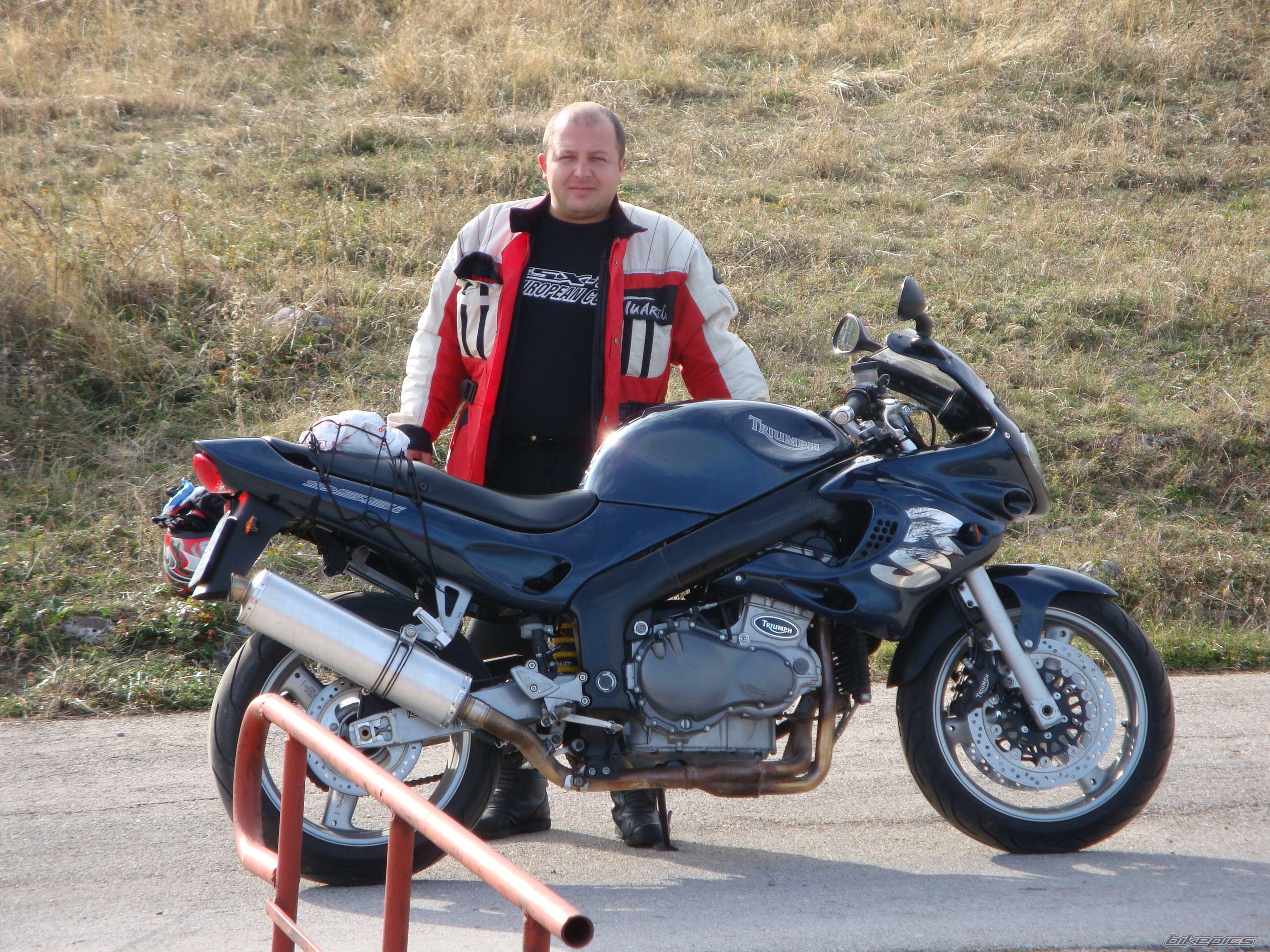 2001 TRIUMPH SPRINT RS | Picture 1464729 motorcycle photo