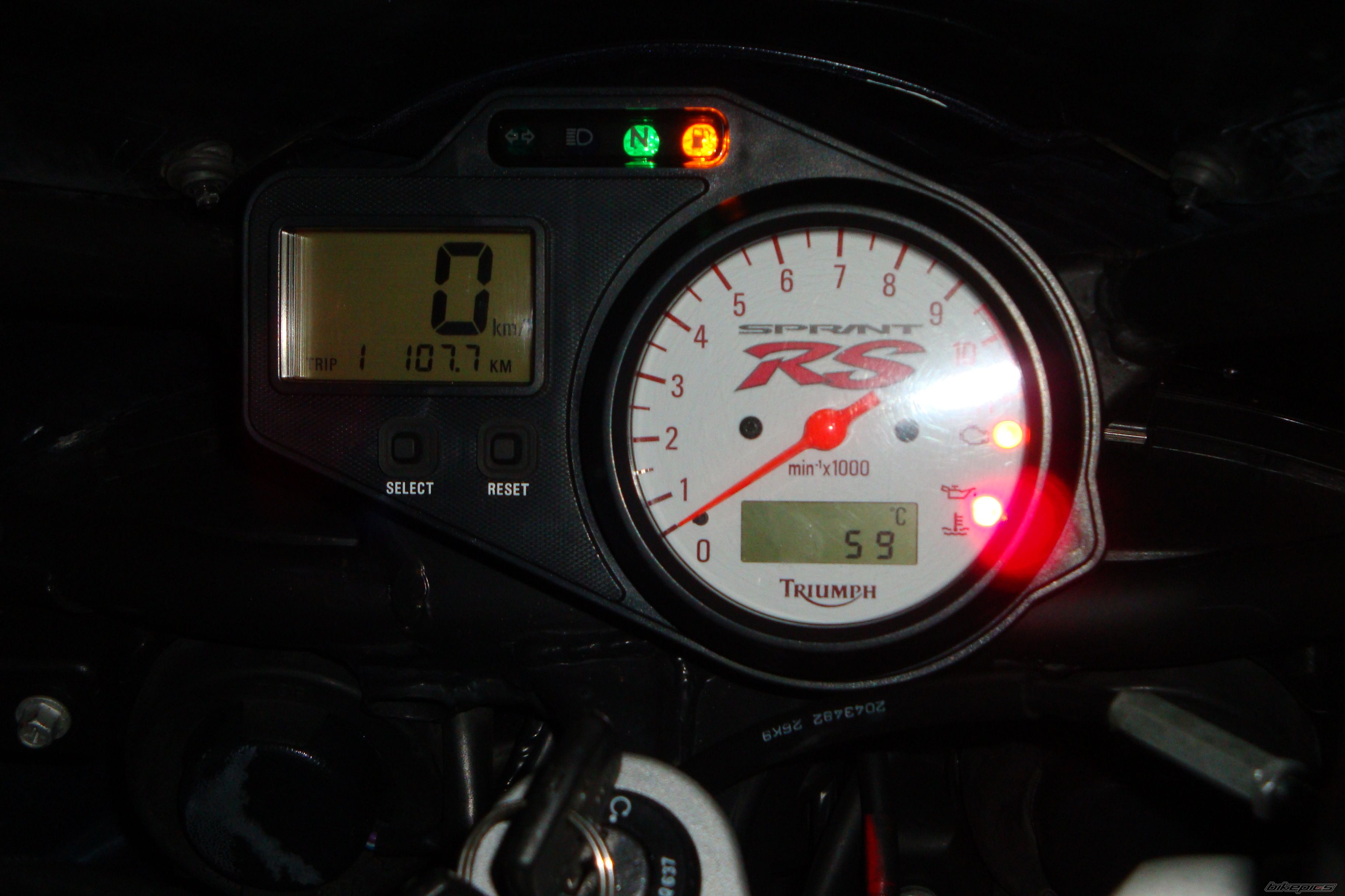 2001 TRIUMPH SPRINT RS | Picture 1465493 motorcycle photo