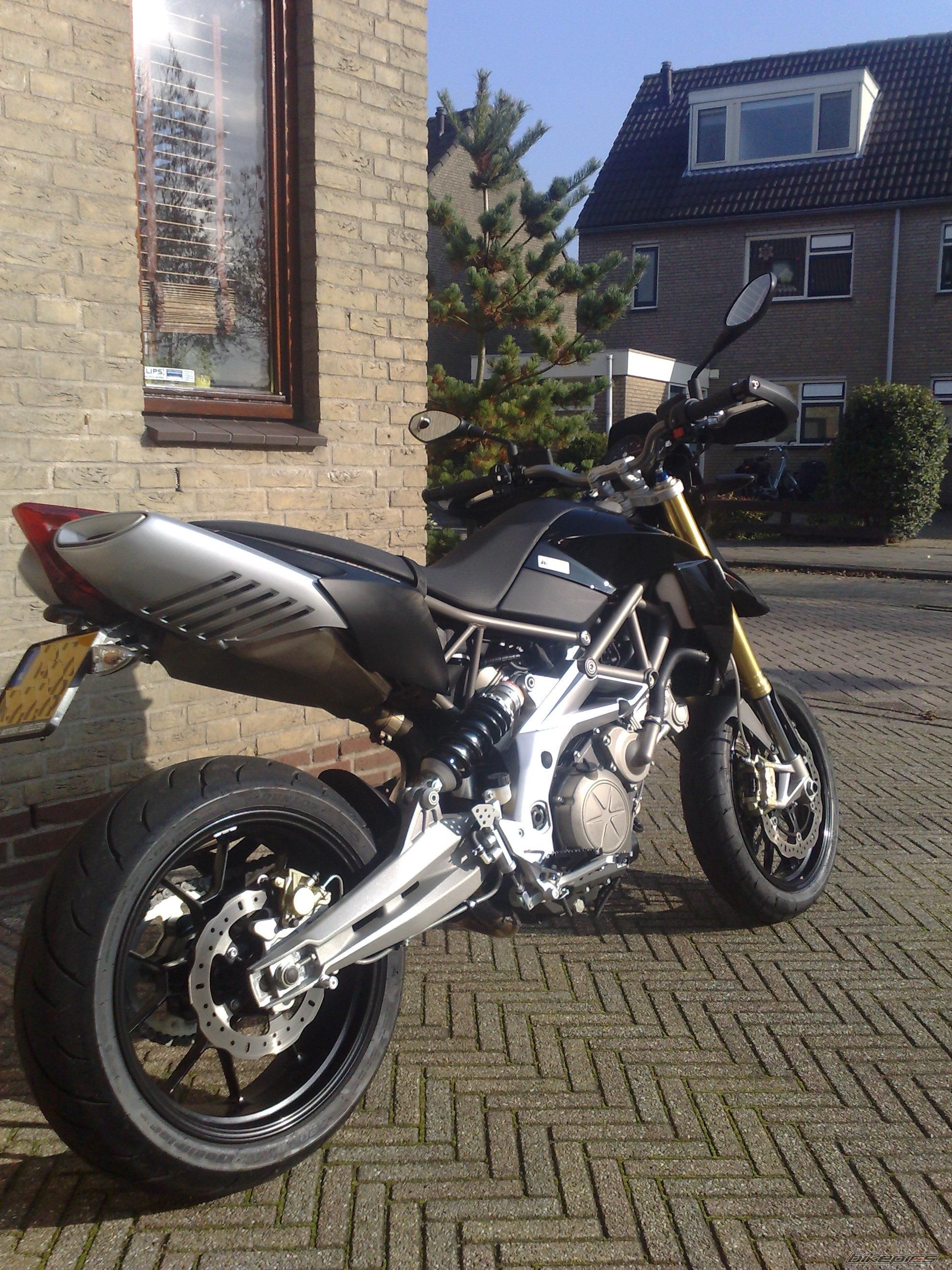 2008 APRILIA SMV 750 DORSODURO | Picture 1467430 motorcycle photo