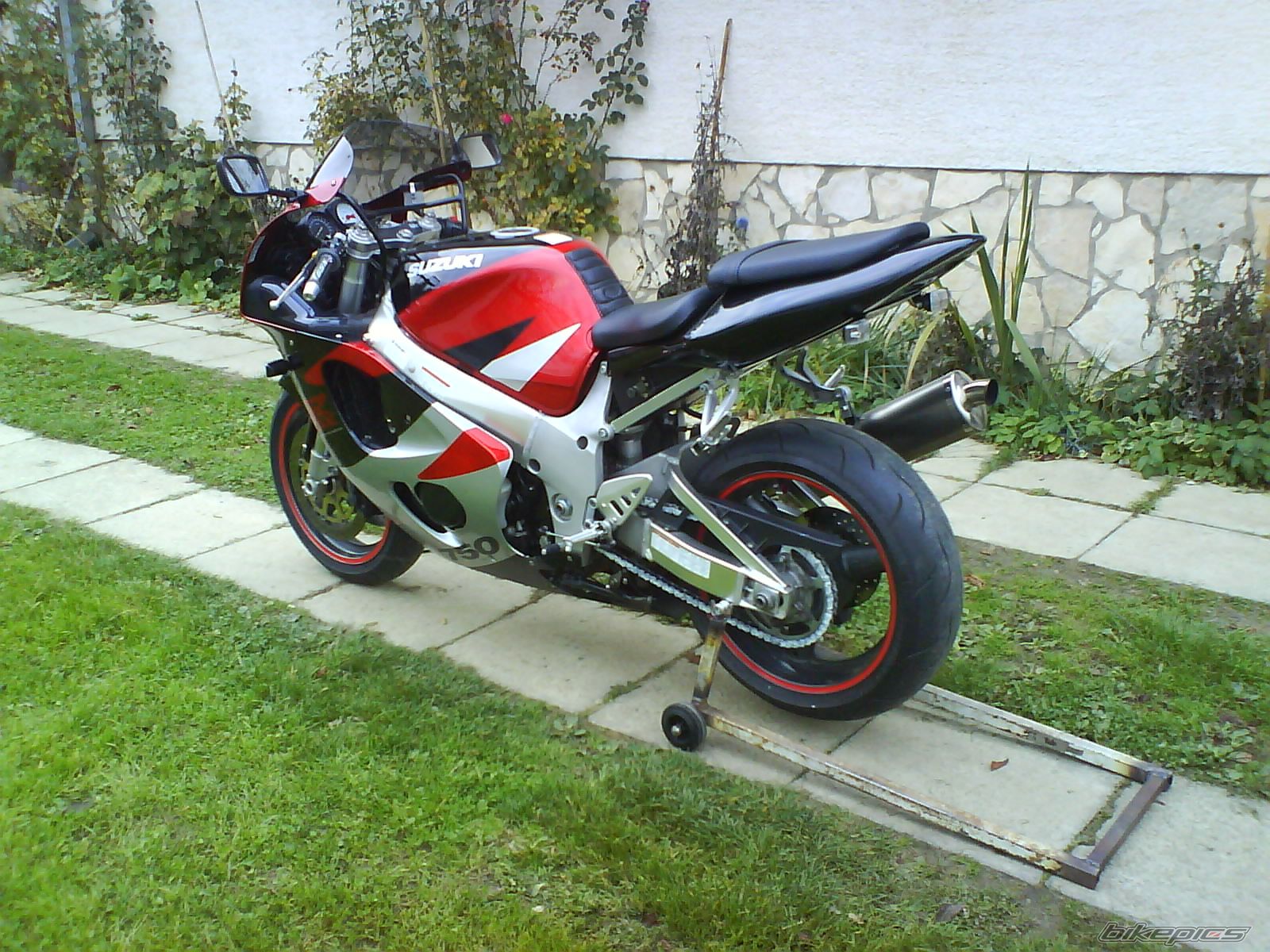 1998 SUZUKI GSX R 750 | Picture 1468622 motorcycle photo