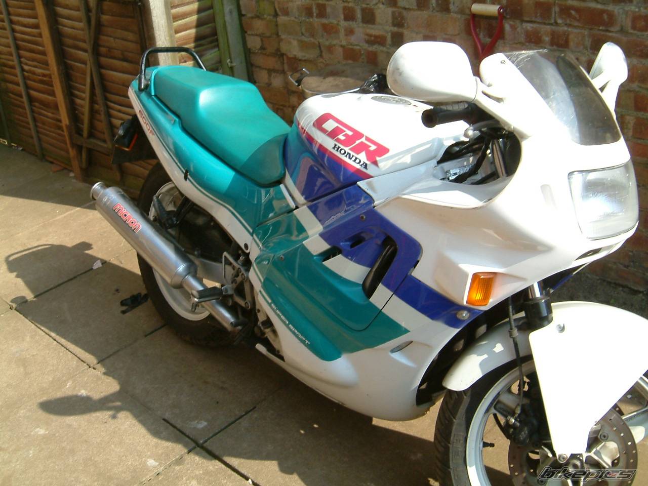 1990 HONDA CBR 600 | Picture 146924 motorcycle photo