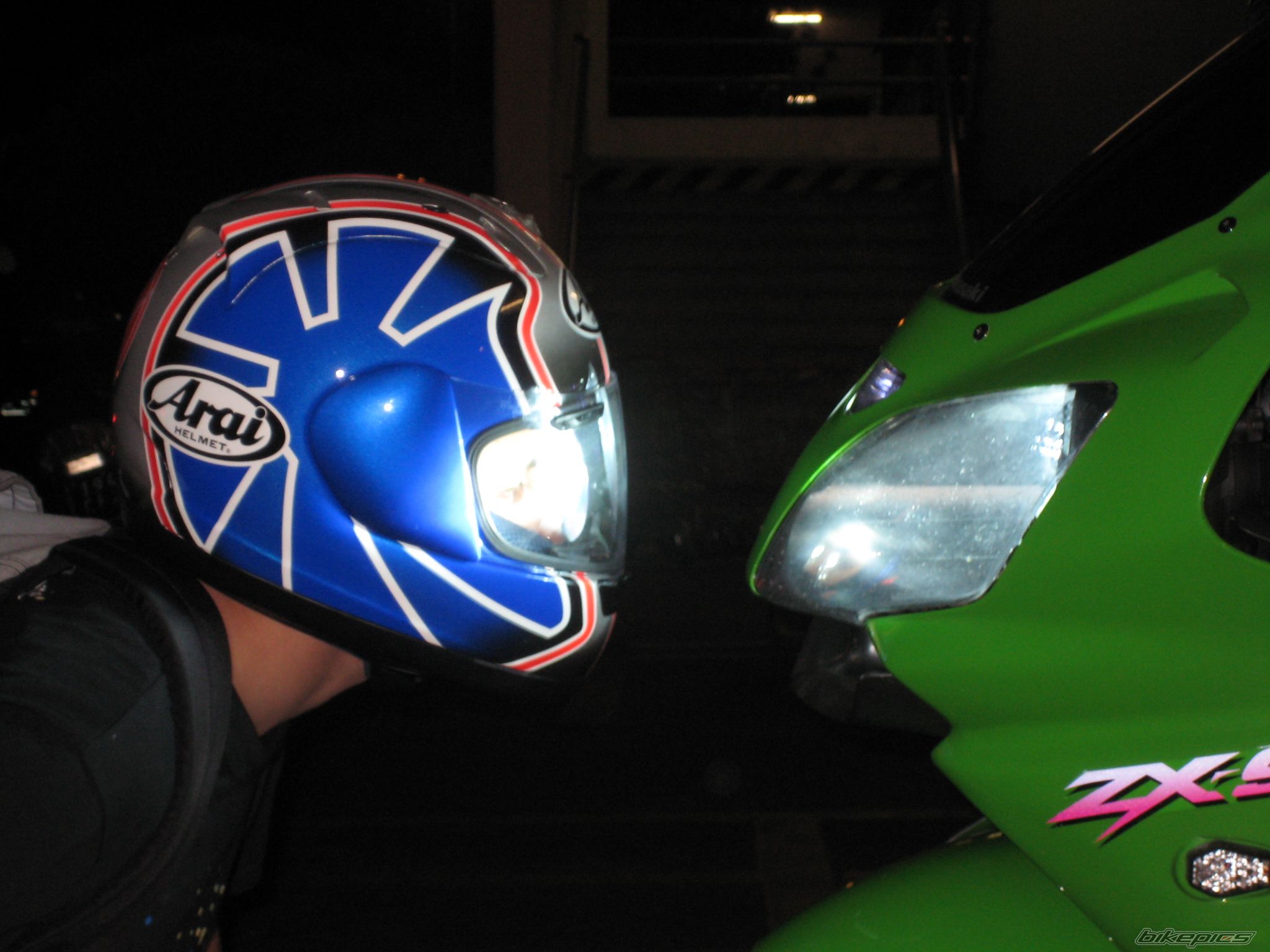 2001 KAWASAKI ZX 9R | Picture 1470055 motorcycle photo