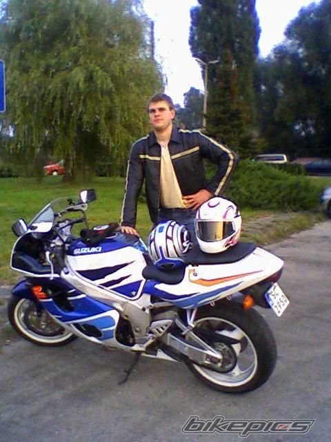 1998 SUZUKI GSX R 750 | Picture 1470611 motorcycle photo