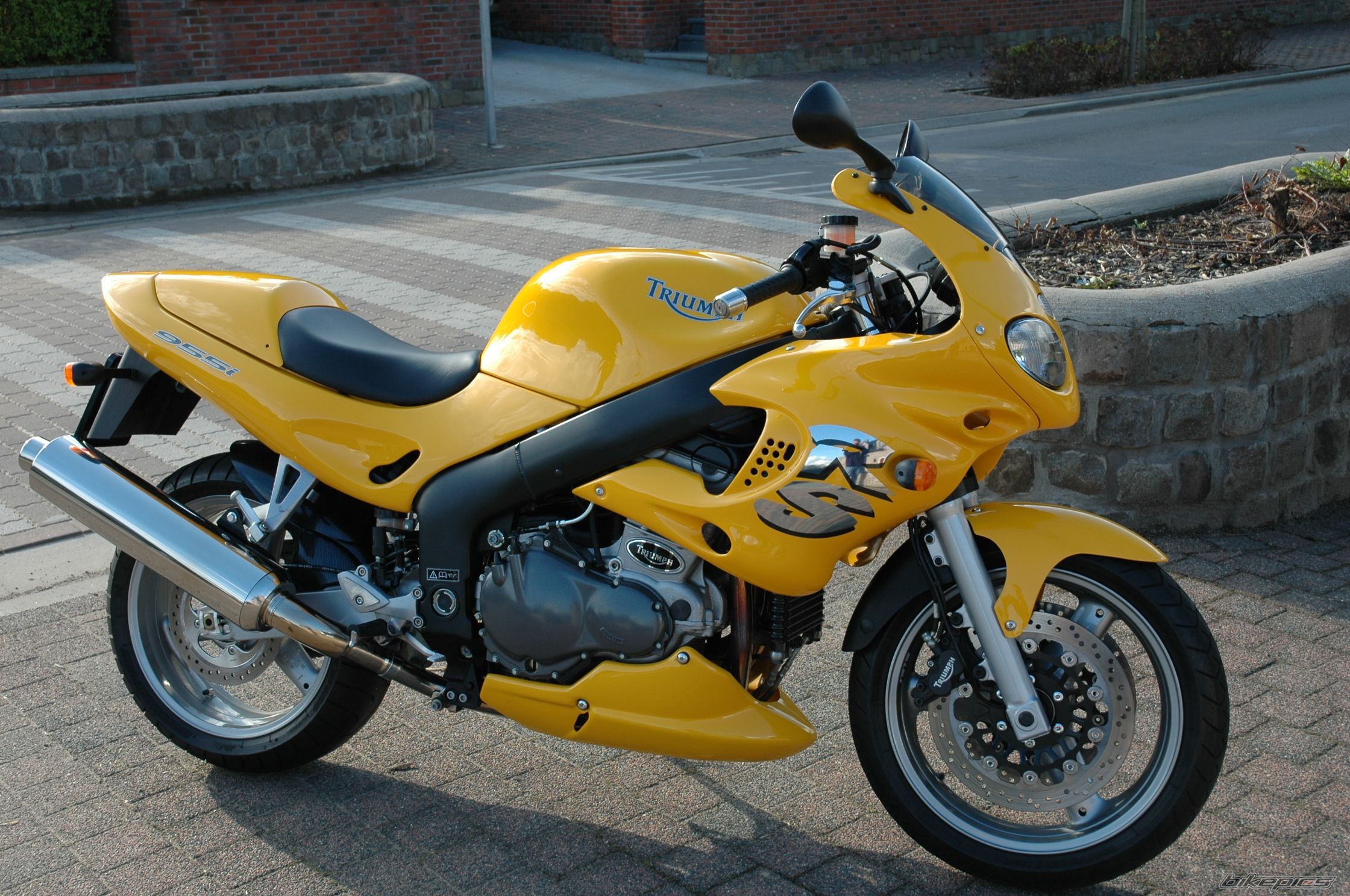 2004 TRIUMPH SPRINT RS | Picture 1471517 motorcycle photo