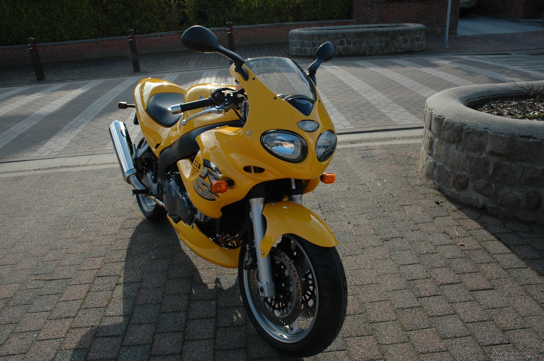 2004 TRIUMPH SPRINT RS | Picture 1471535 motorcycle photo