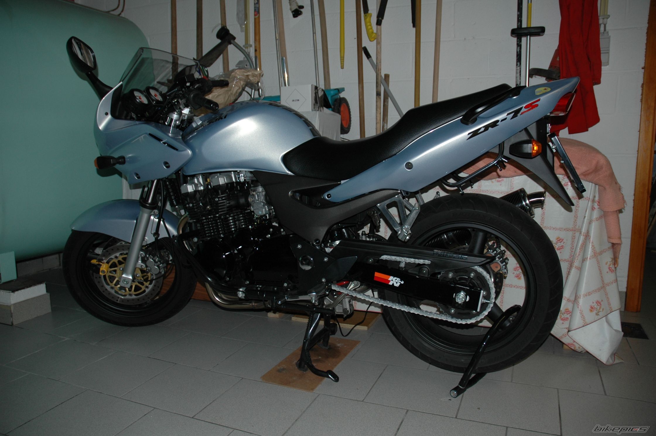 2004 KAWASAKI ZR7S | Picture 1471816 motorcycle photo